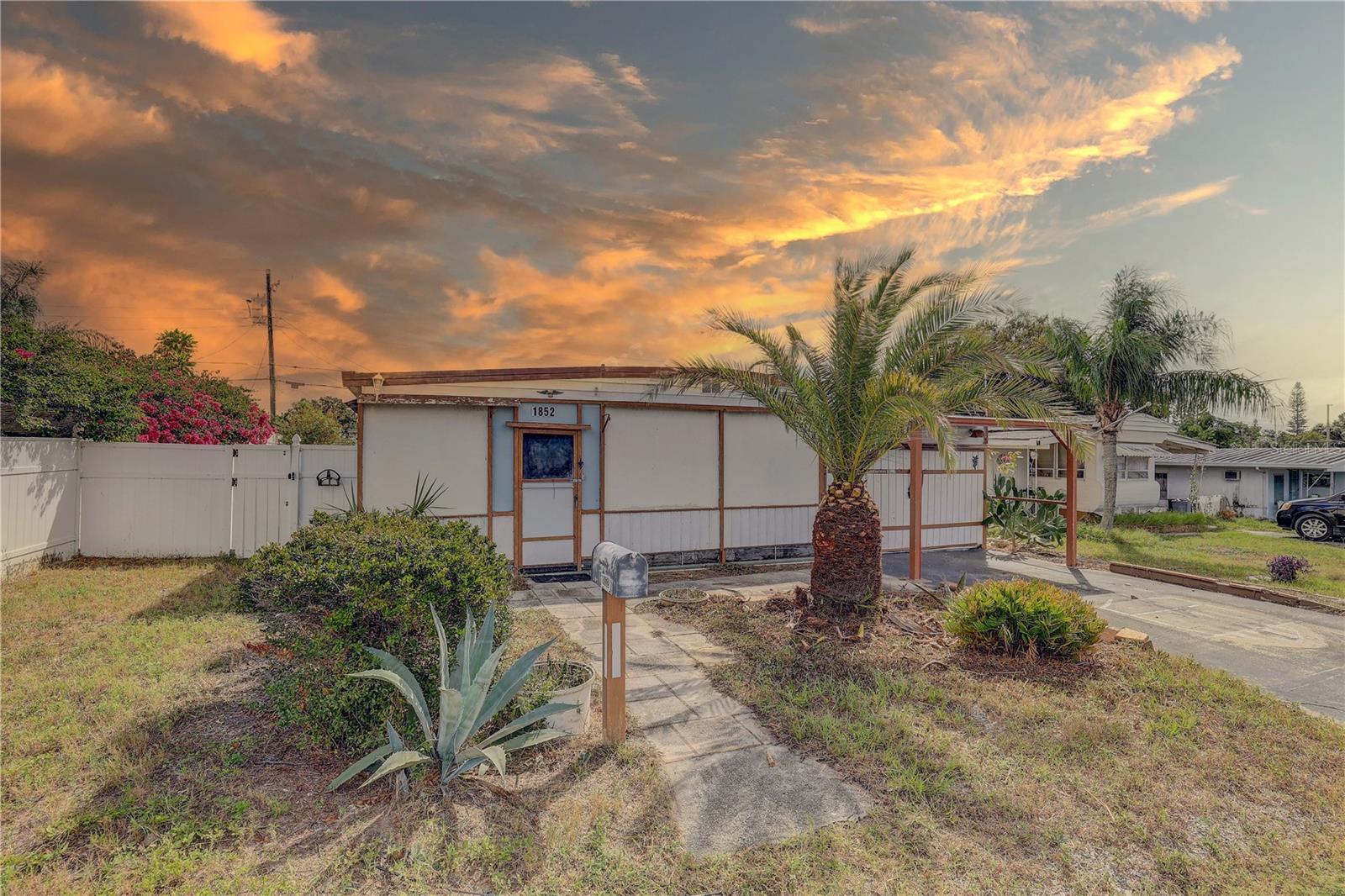 1852 HOYLE DR, HOLIDAY, FL, 34691