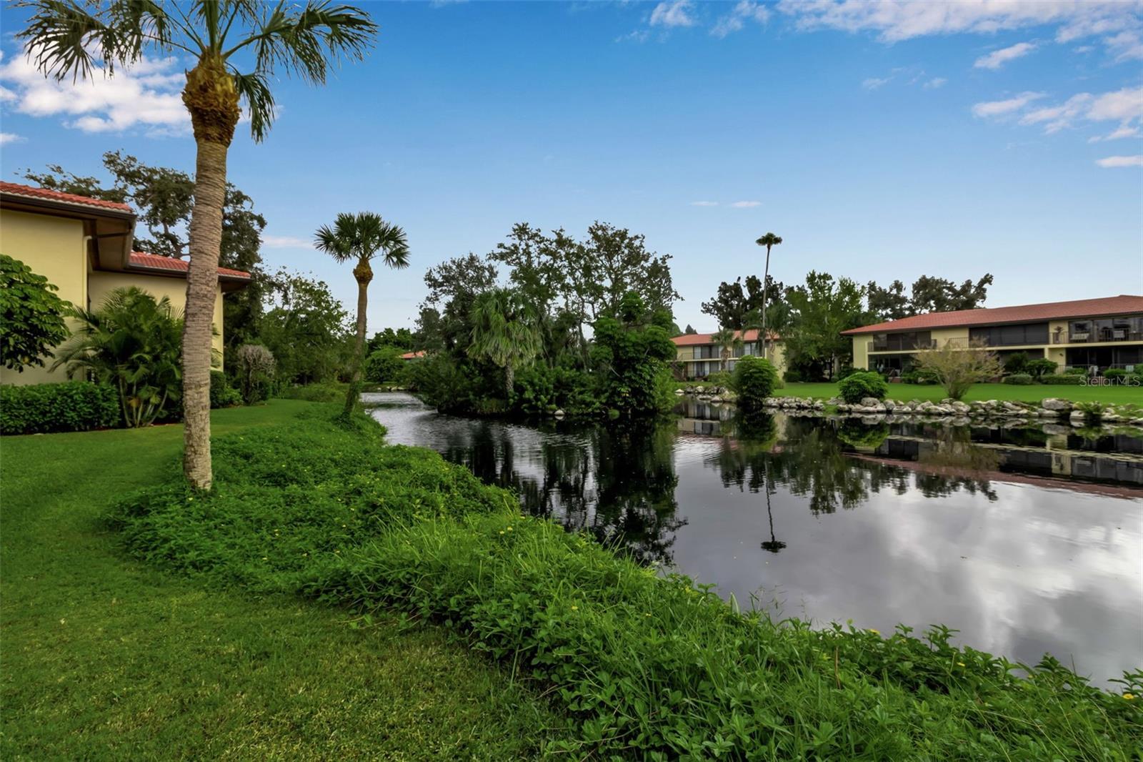 6472 SEAGULL DR #305, BRADENTON, FL, 34210