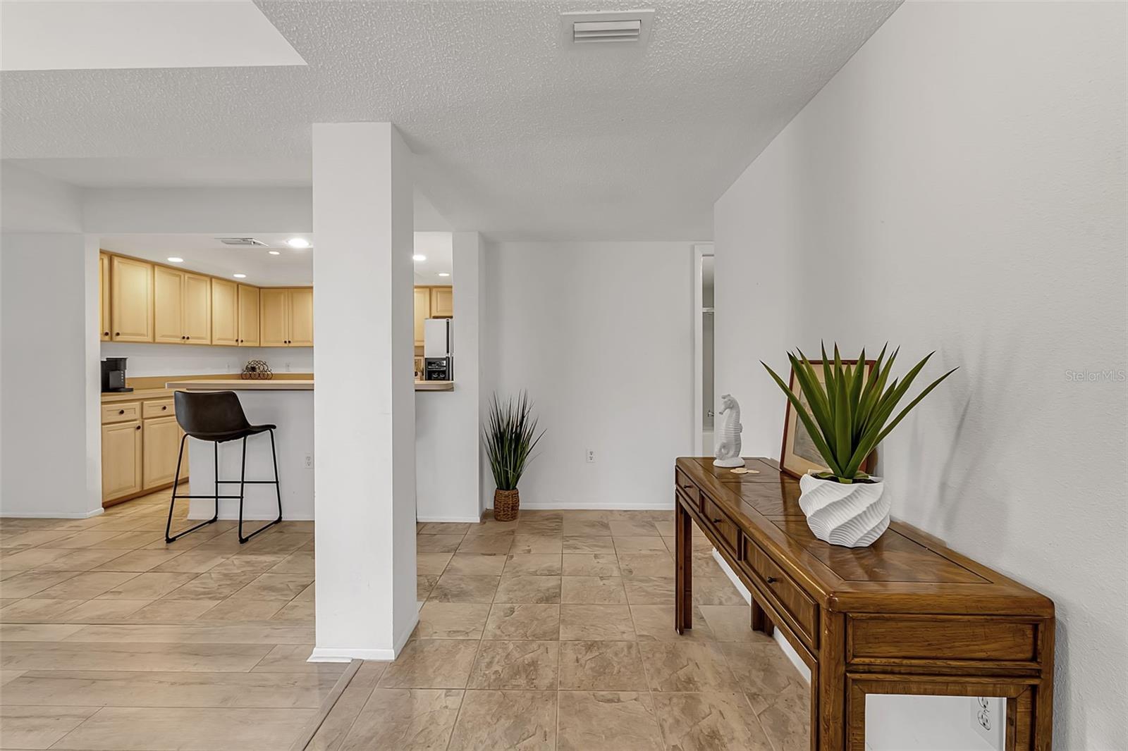 6472 SEAGULL DR #305, BRADENTON, FL, 34210