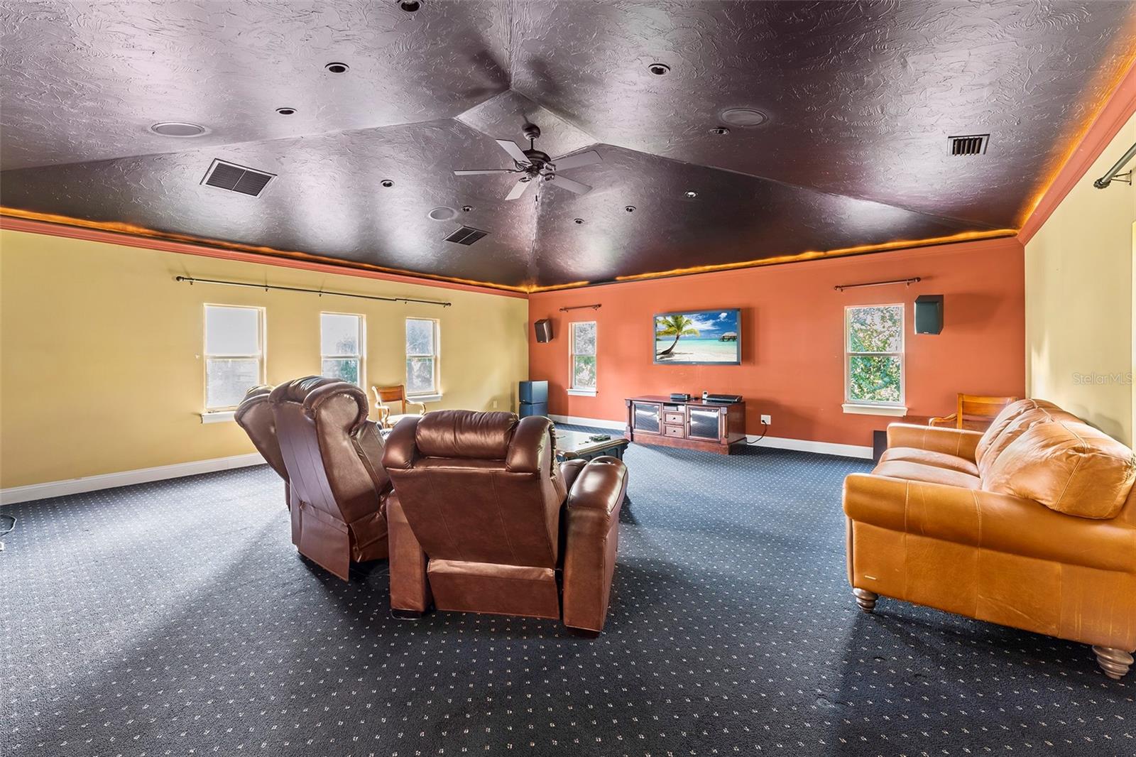 FC313266 Property Photo