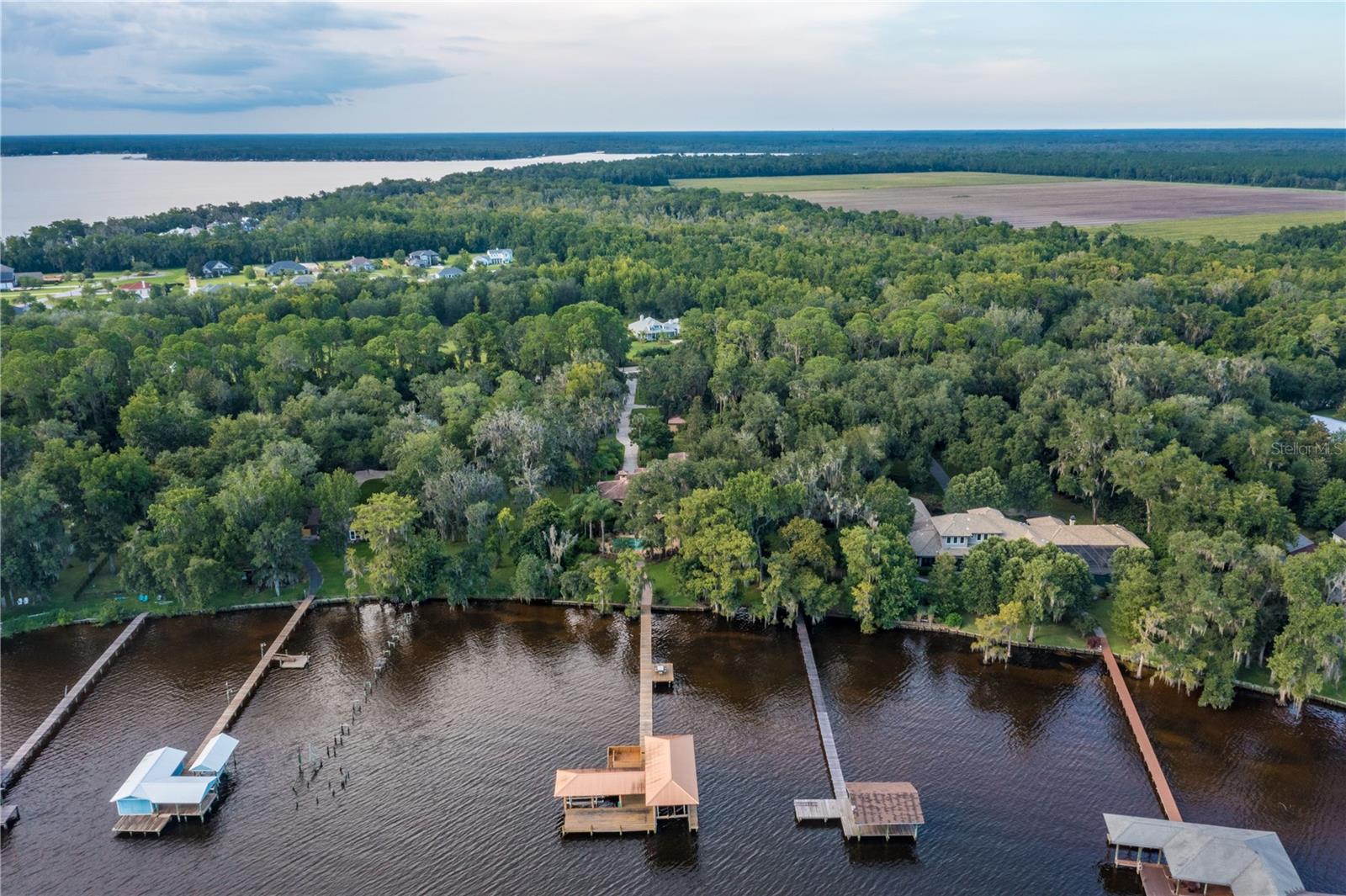 FC313266 Property Photo