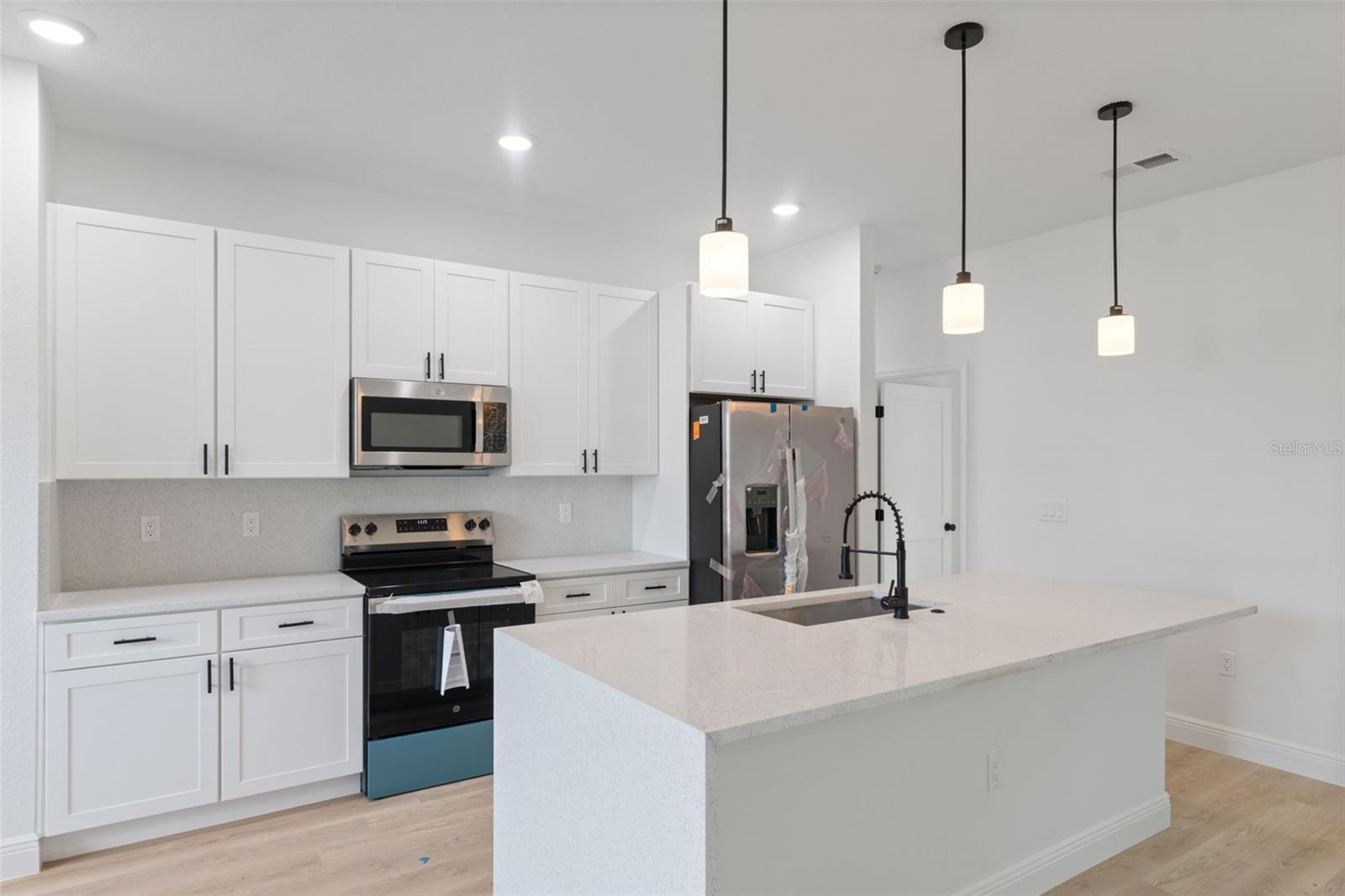 136 MARION OAKS GOLF WAY, OCALA, FL, 34473