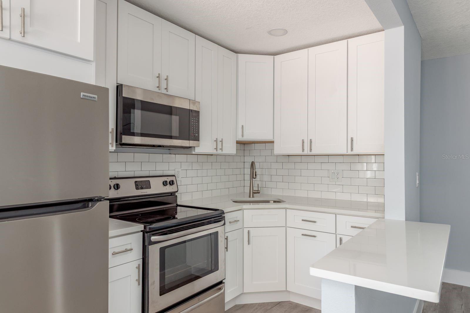 14225 PALM ST #3, MADEIRA BEACH, FL, 33708