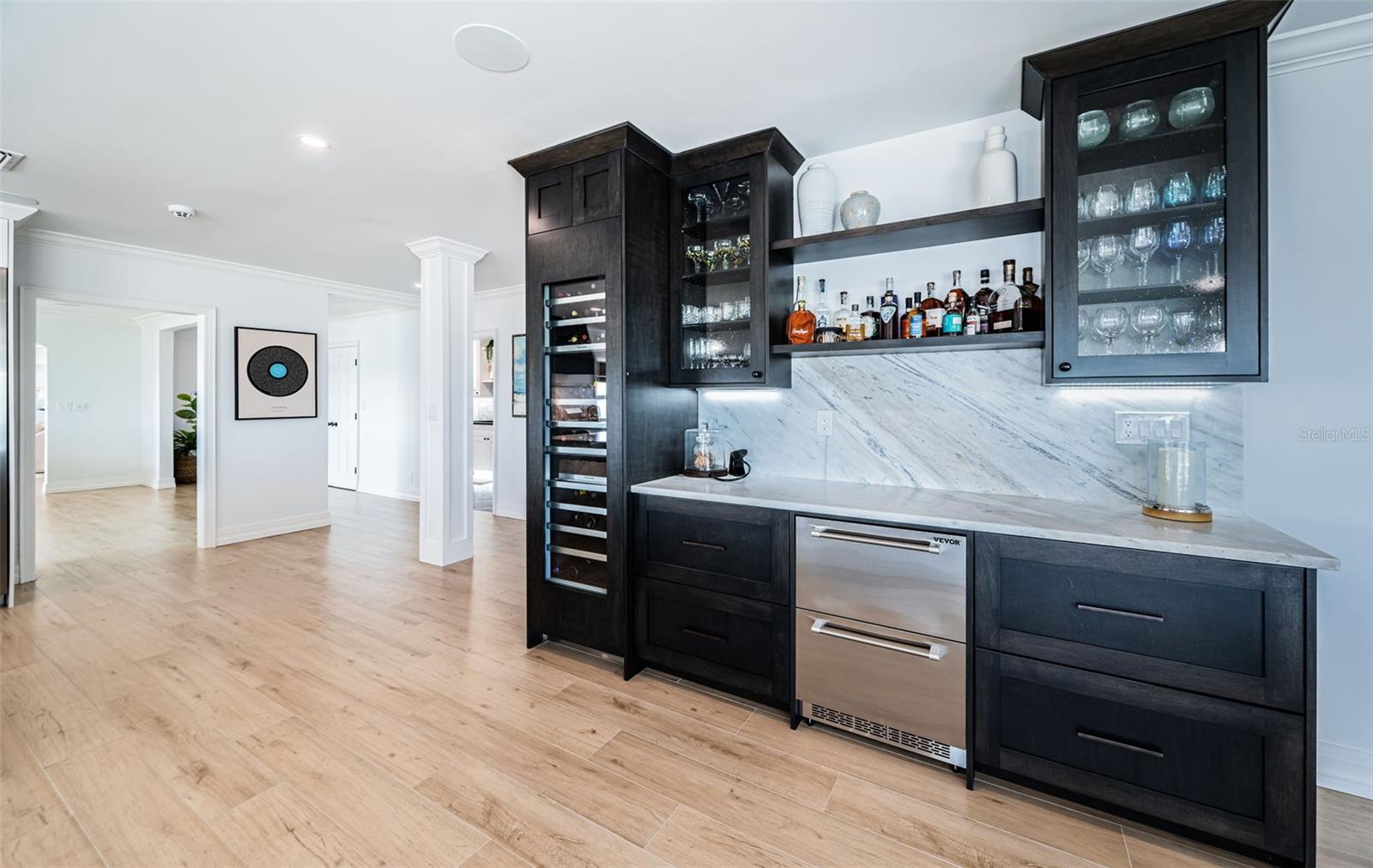 TB8435573 Property Photo