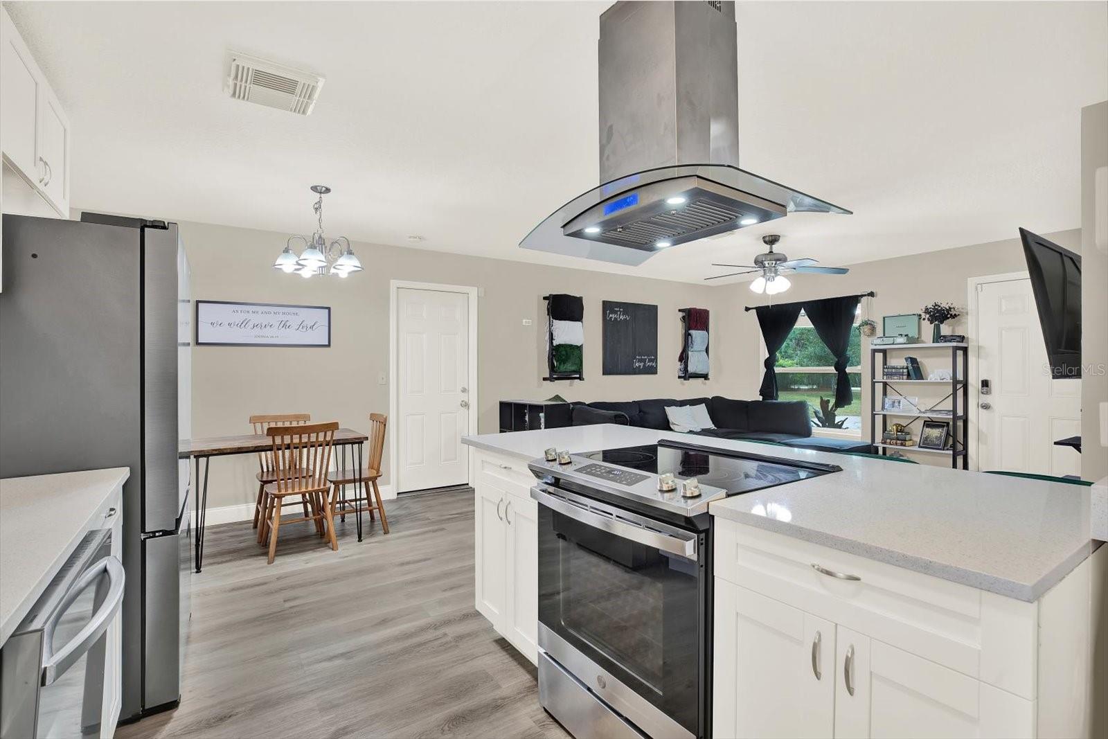 2133 S COLONIAL AVE, HOMOSASSA, FL, 34448