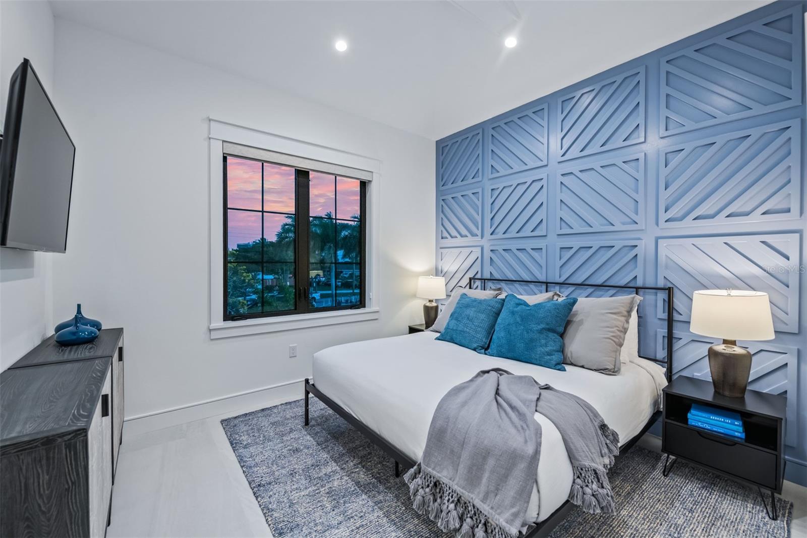 A4667696 Property Photo