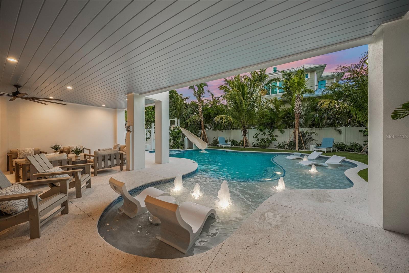 A4667697 Property Photo