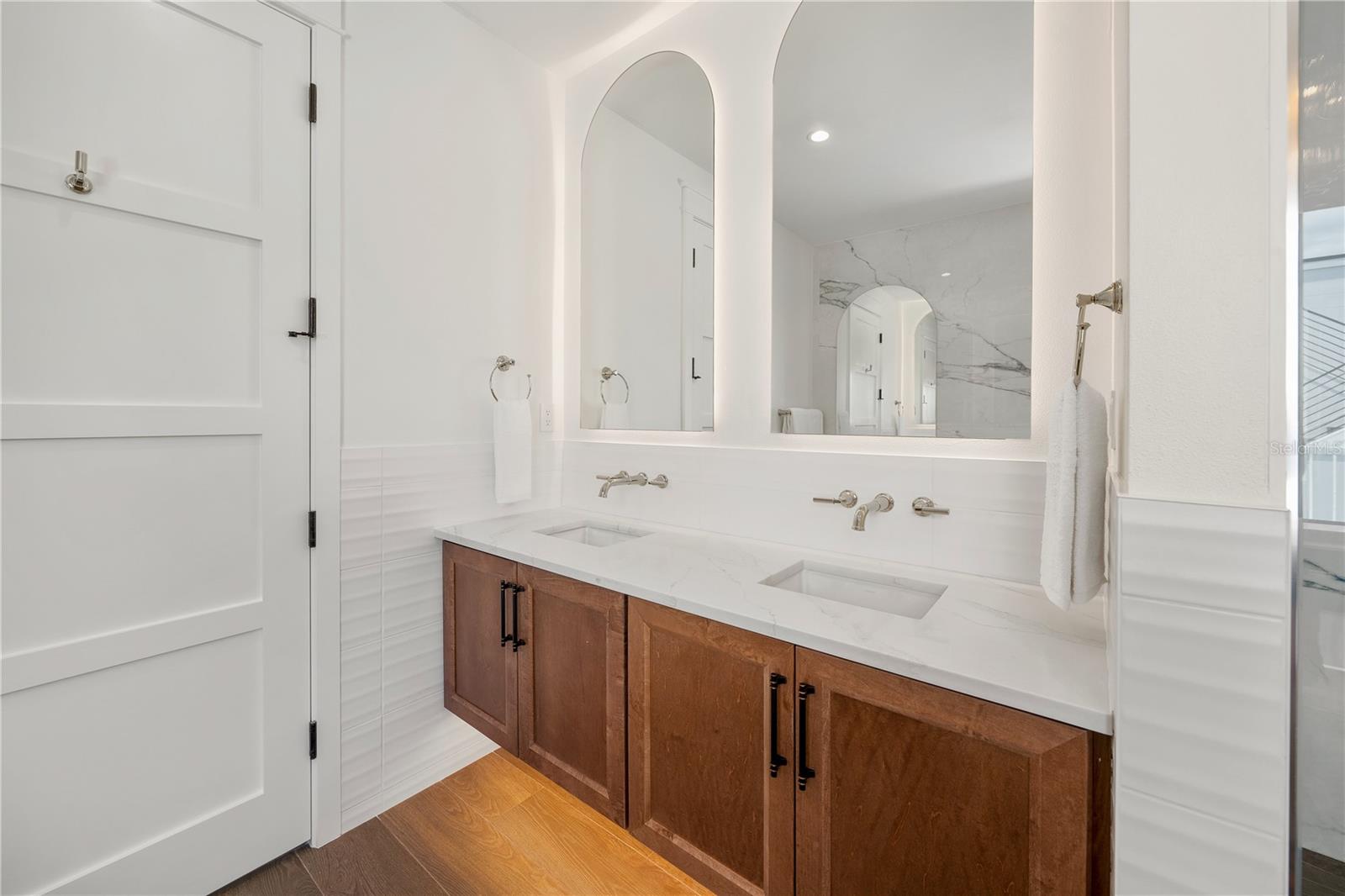 A4667697 Property Photo