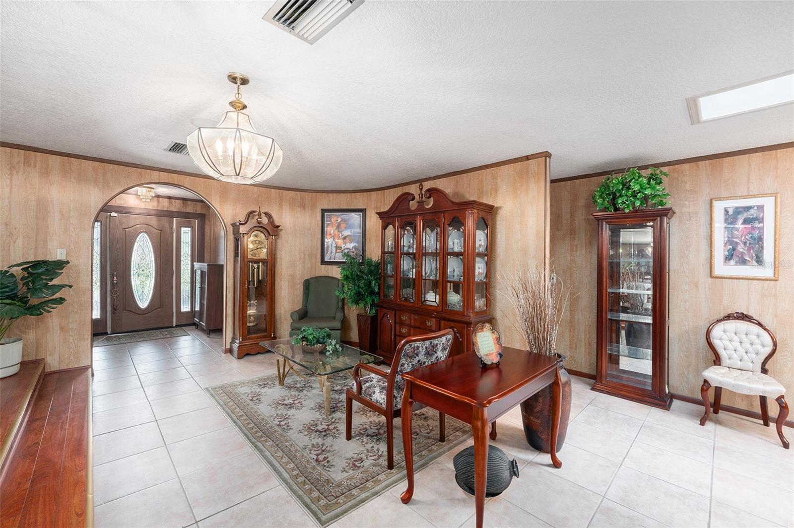 5105 N 45TH ST, TAMPA, FL, 33610