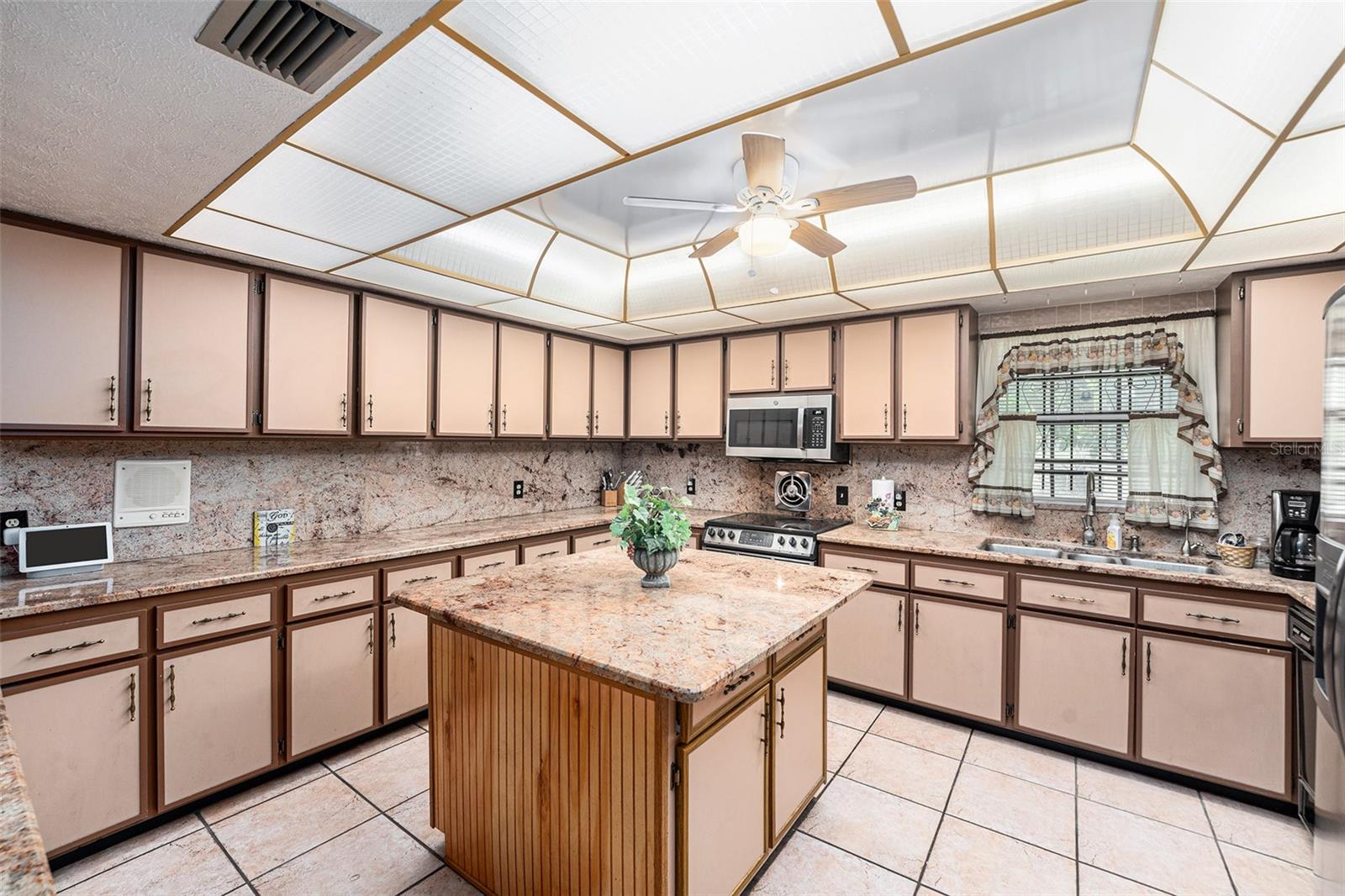 5105 N 45TH ST, TAMPA, FL, 33610