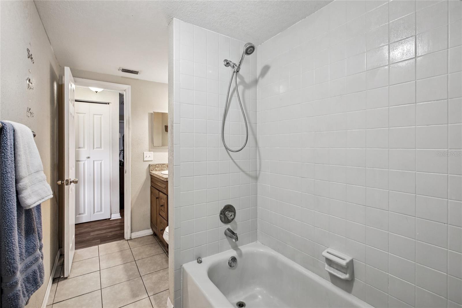 1304 SEFFNER VALRICO RD, SEFFNER, FL, 33584