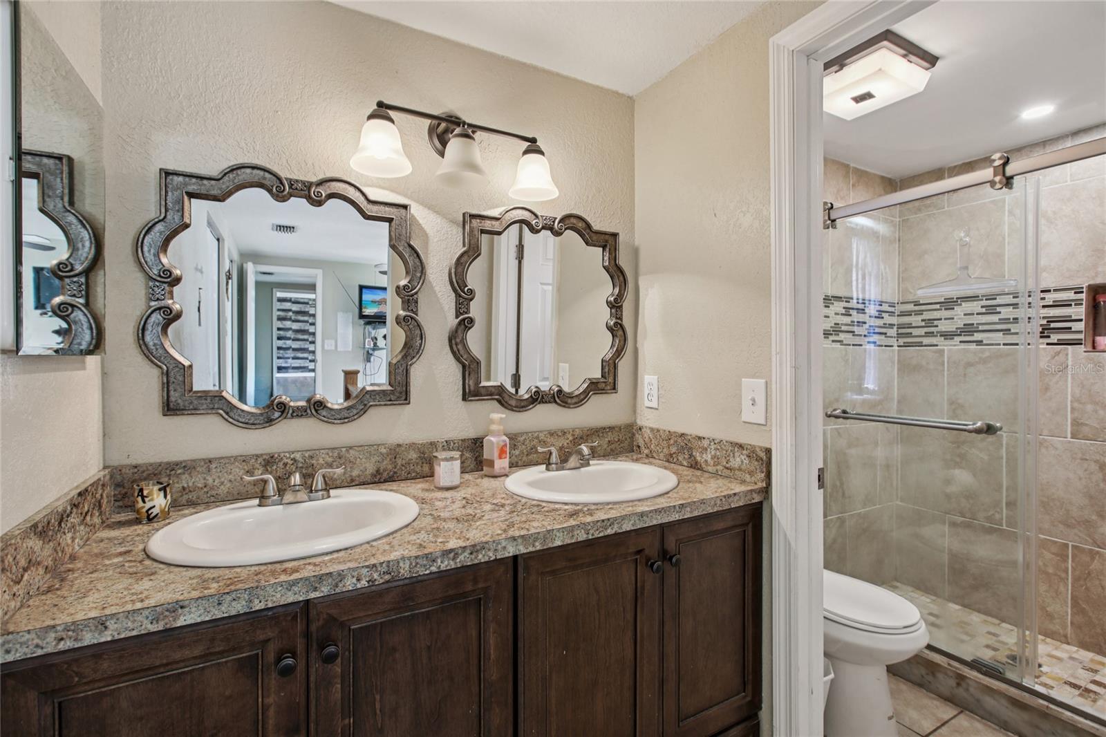 1304 SEFFNER VALRICO RD, SEFFNER, FL, 33584