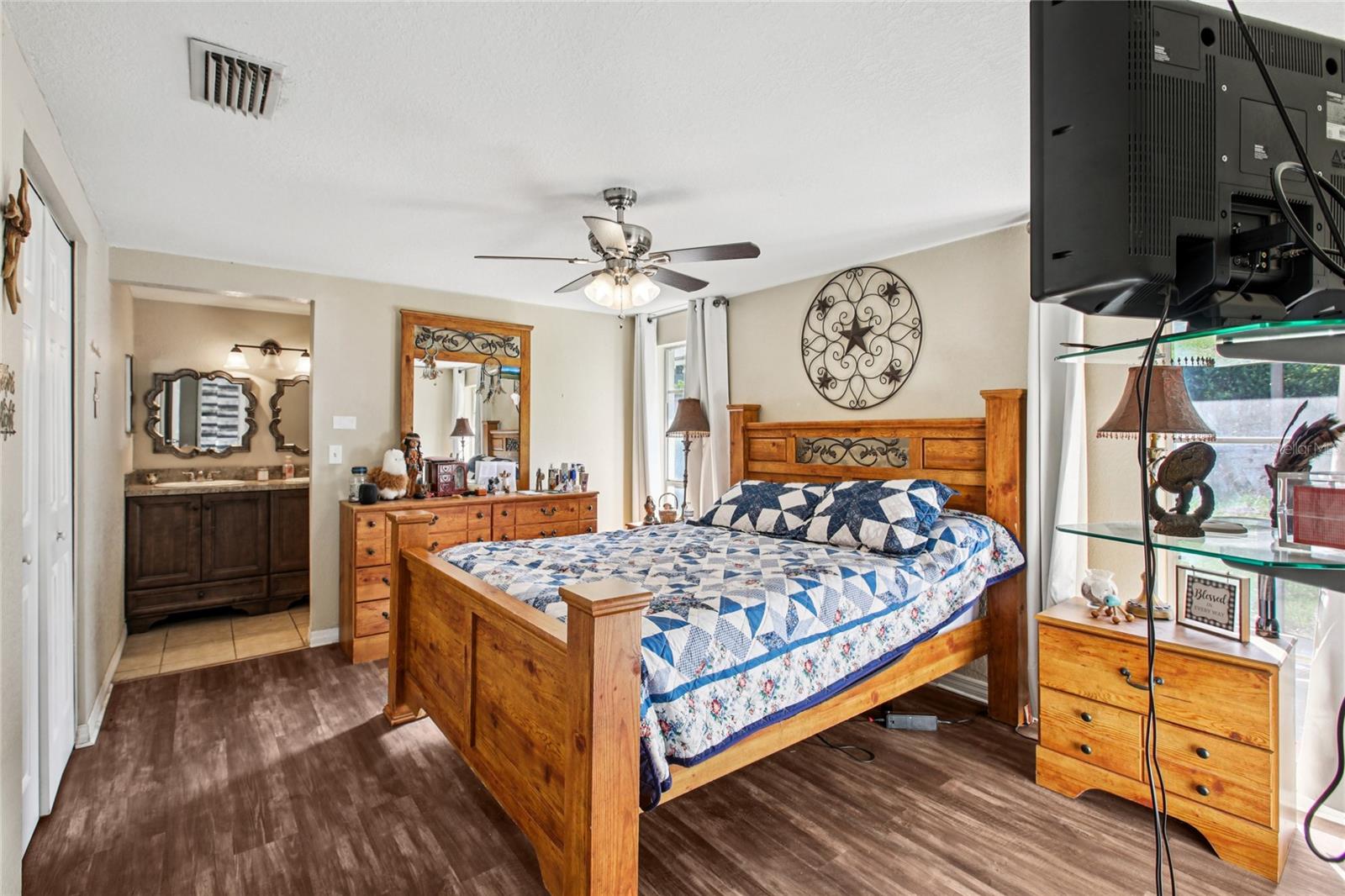 1304 SEFFNER VALRICO RD, SEFFNER, FL, 33584