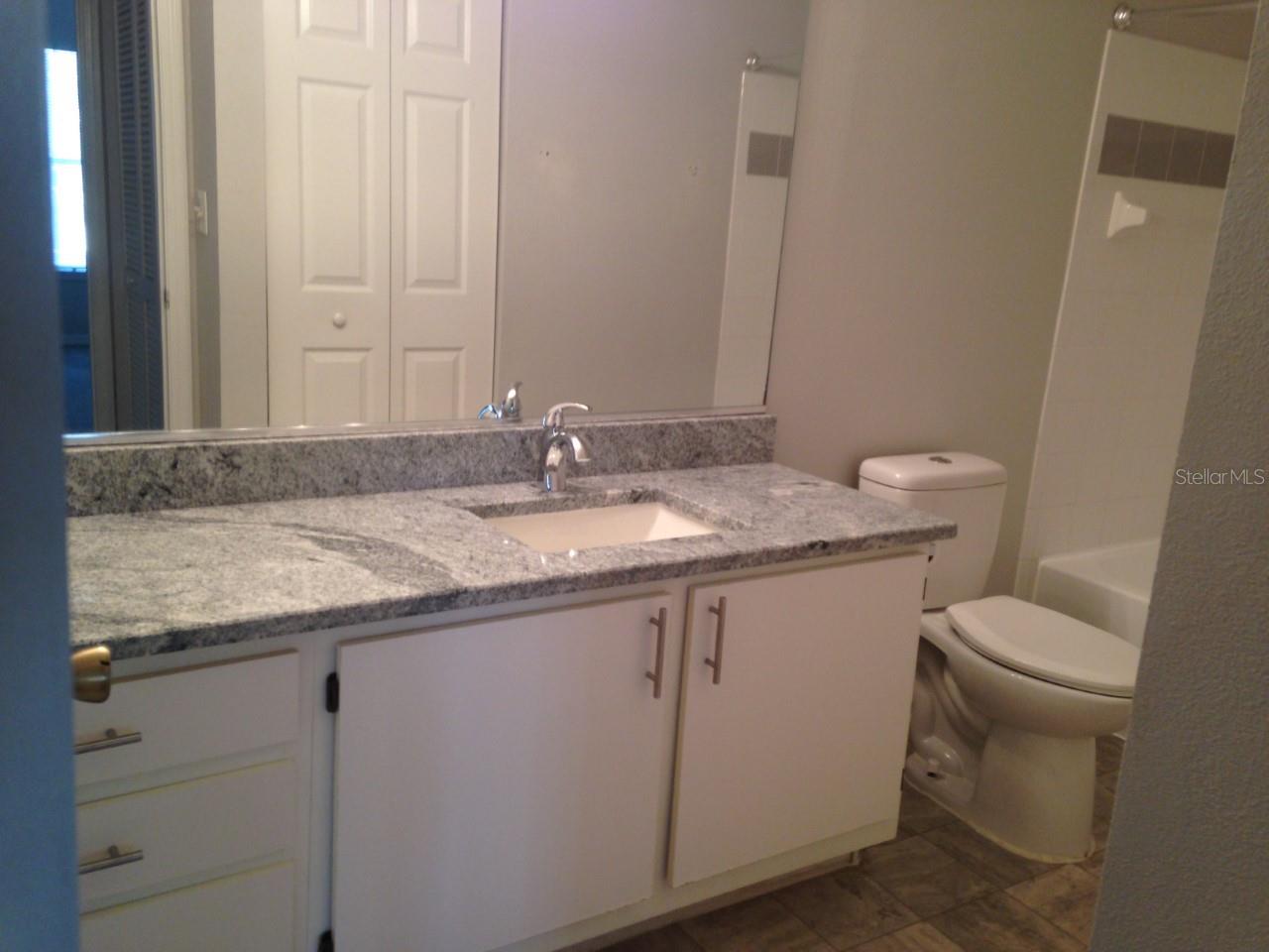 5608 PINNACLE HEIGHTS CIR #208, TAMPA, FL, 33624