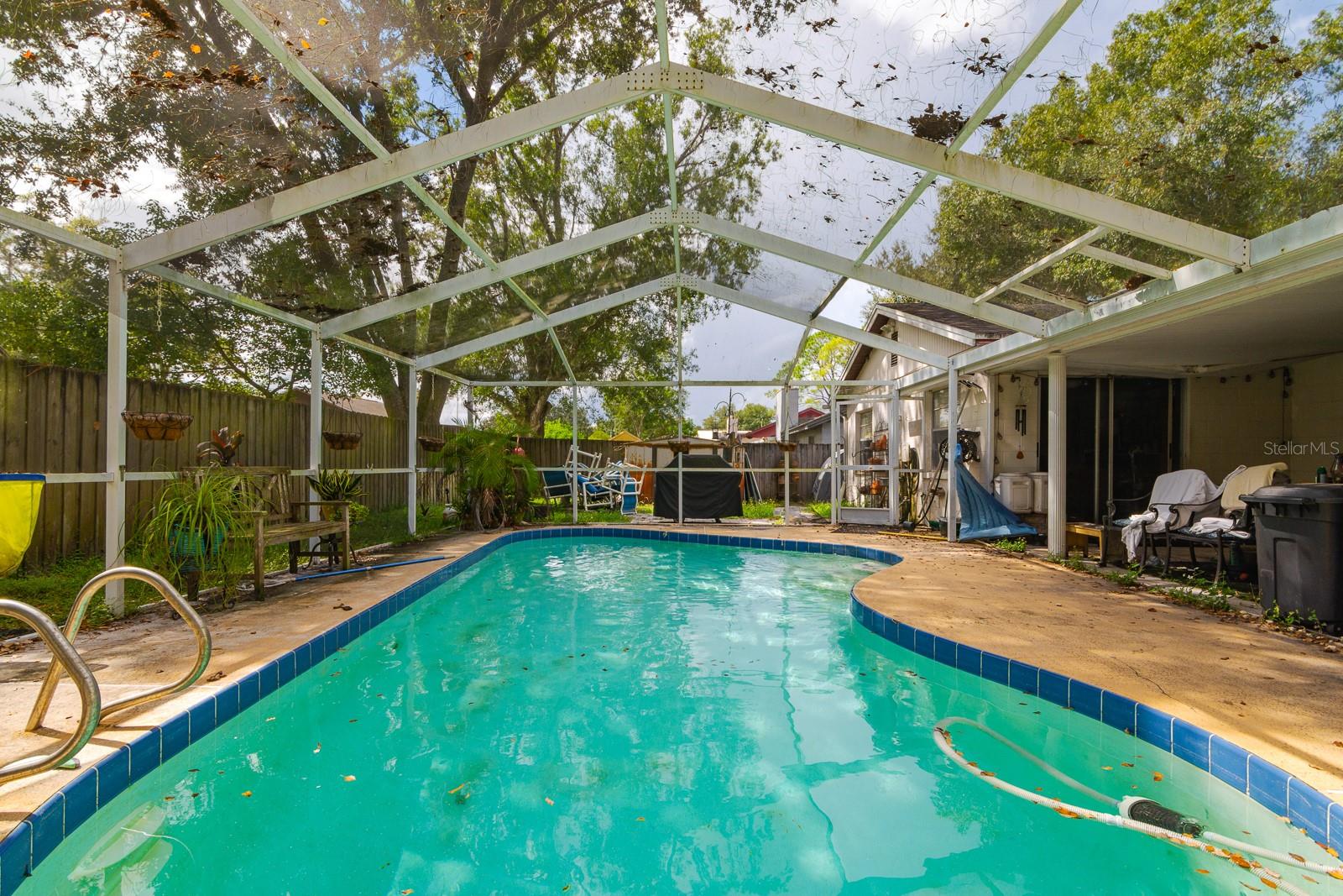 17645 MEADOWBRIDGE DR, LUTZ, FL, 33549