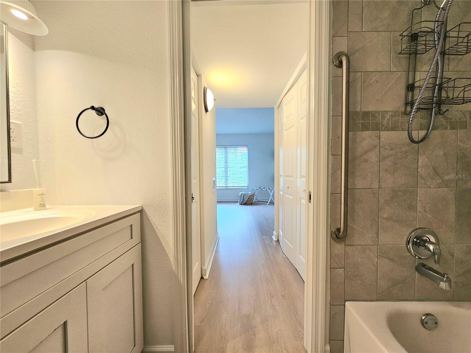 A4667706 Property Photo