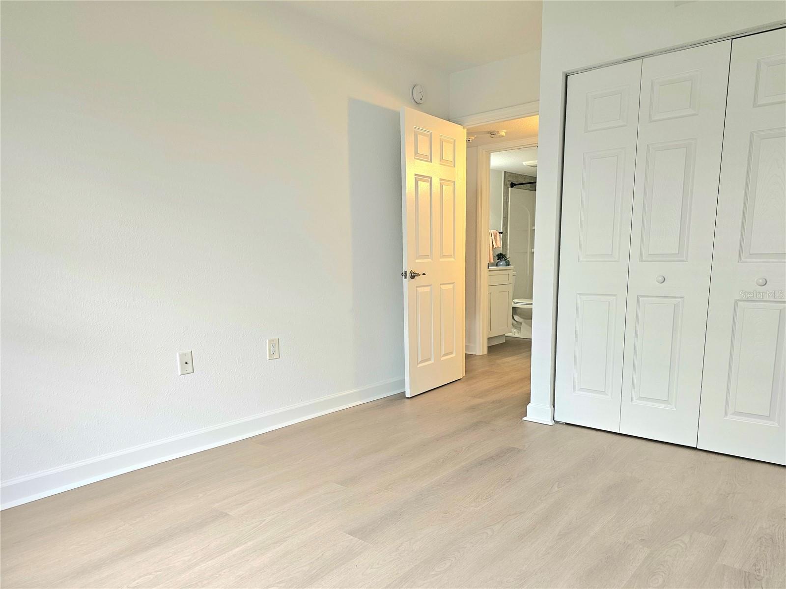 A4667706 Property Photo