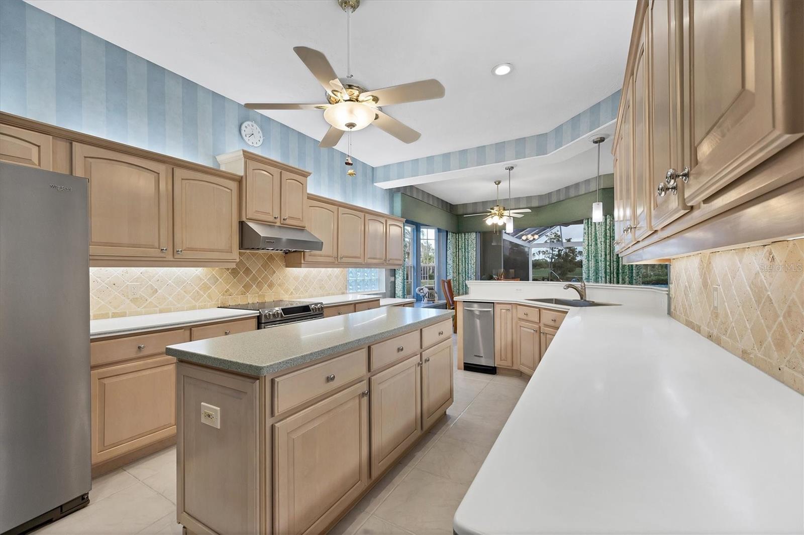 7212 SAINT GEORGES WAY, UNIVERSITY PARK, FL, 34201