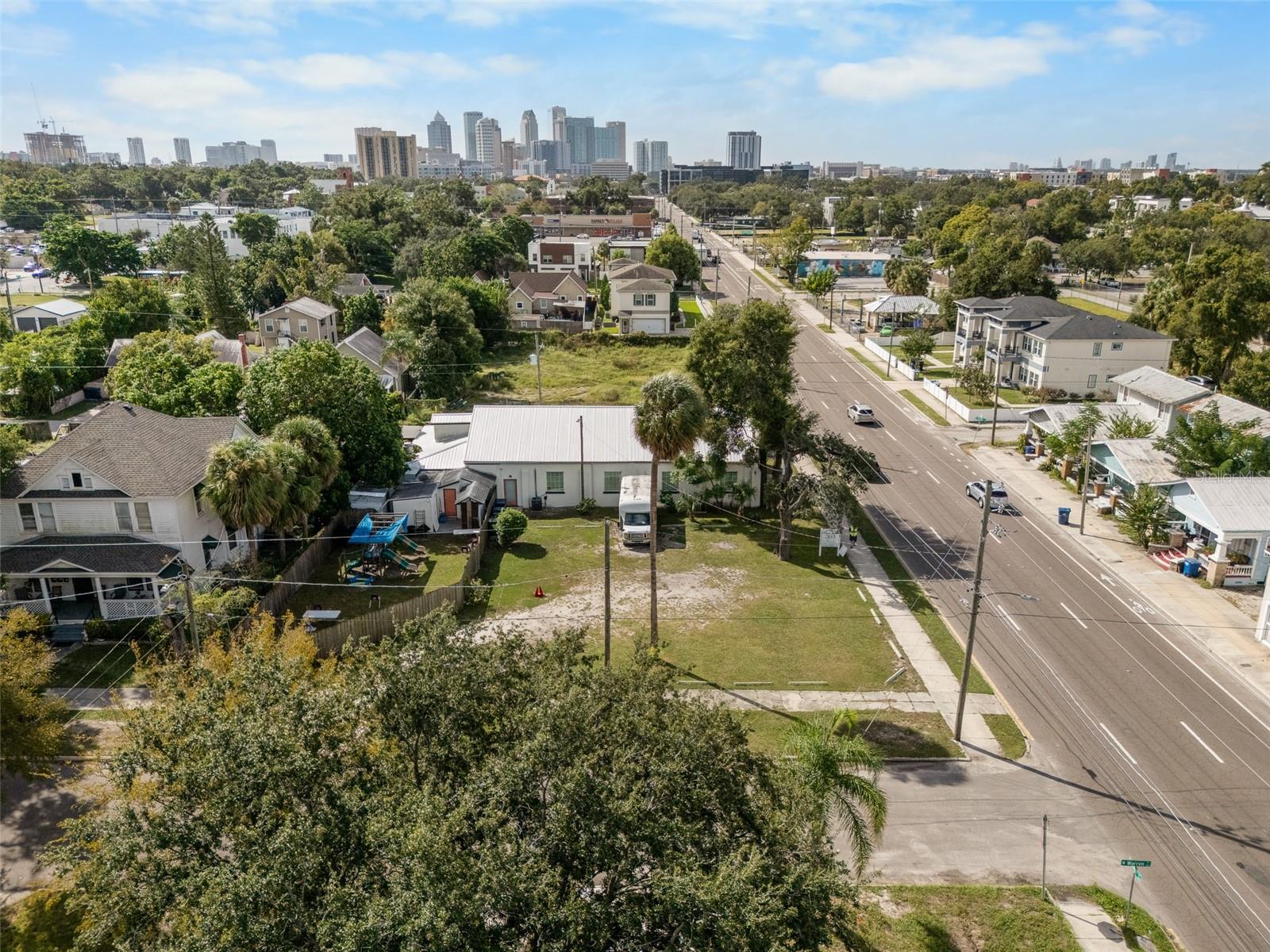 2801 N TAMPA ST, TAMPA, FL, 33602