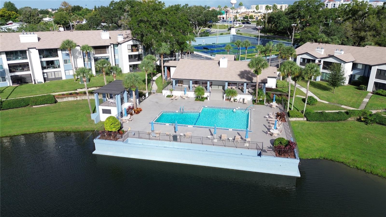 3 ESCONDIDO CIR #8, ALTAMONTE SPRINGS, FL, 32701