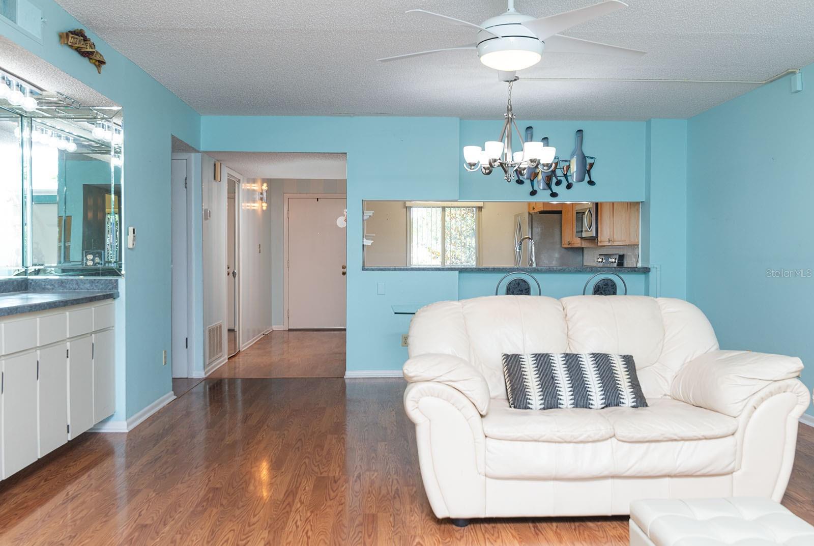 3 ESCONDIDO CIR #8, ALTAMONTE SPRINGS, FL, 32701