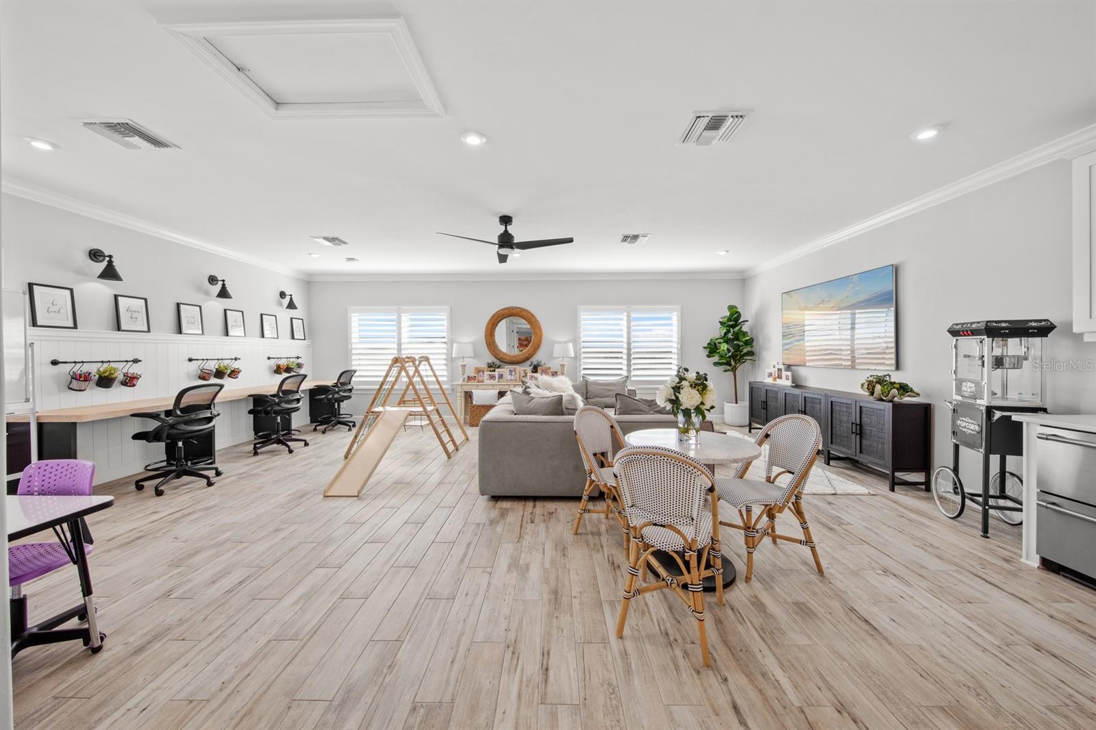 A4667711 Property Photo