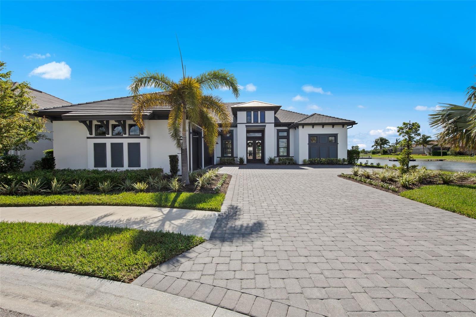 A4667711 Property Photo