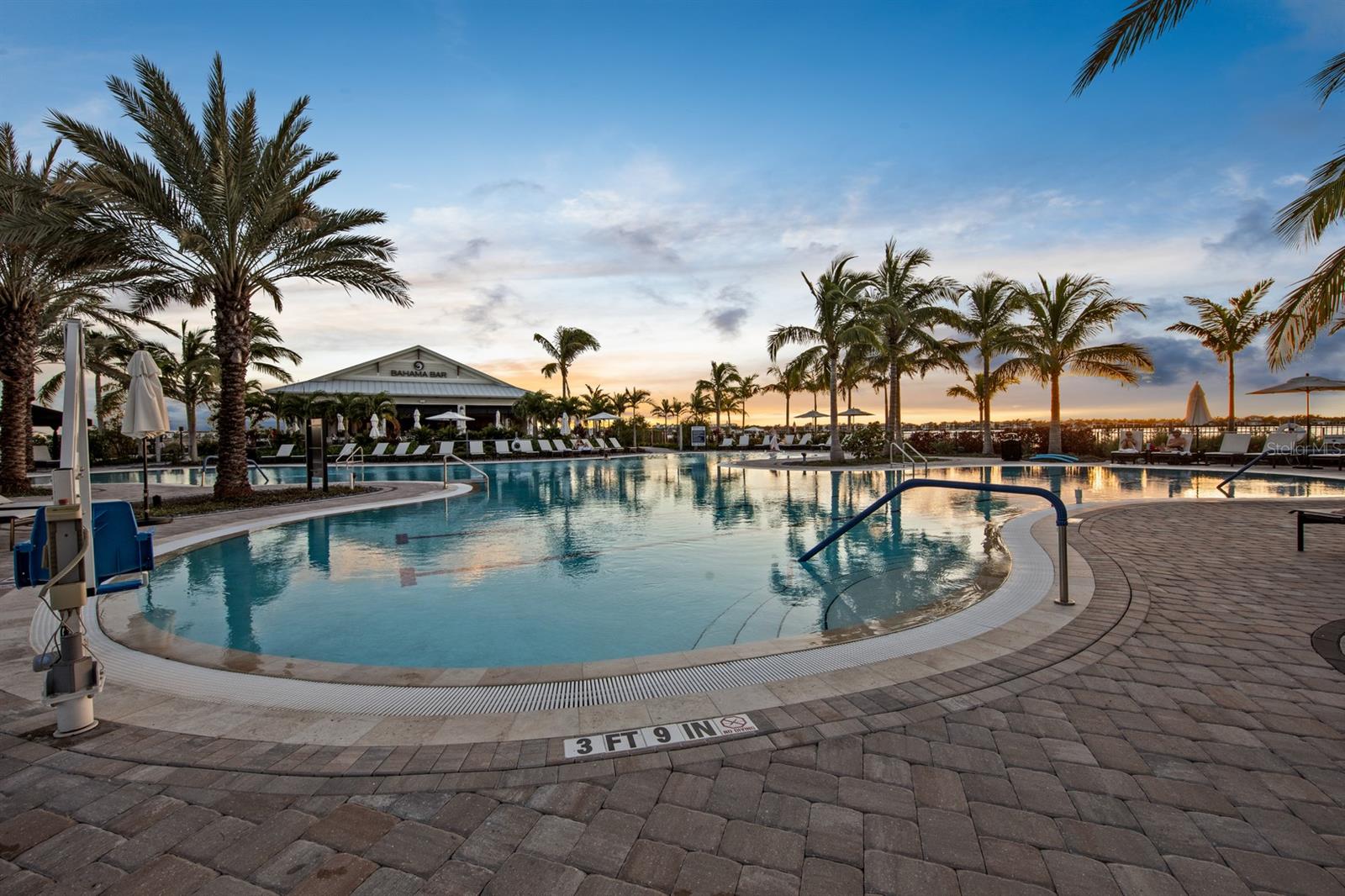 A4667711 Property Photo