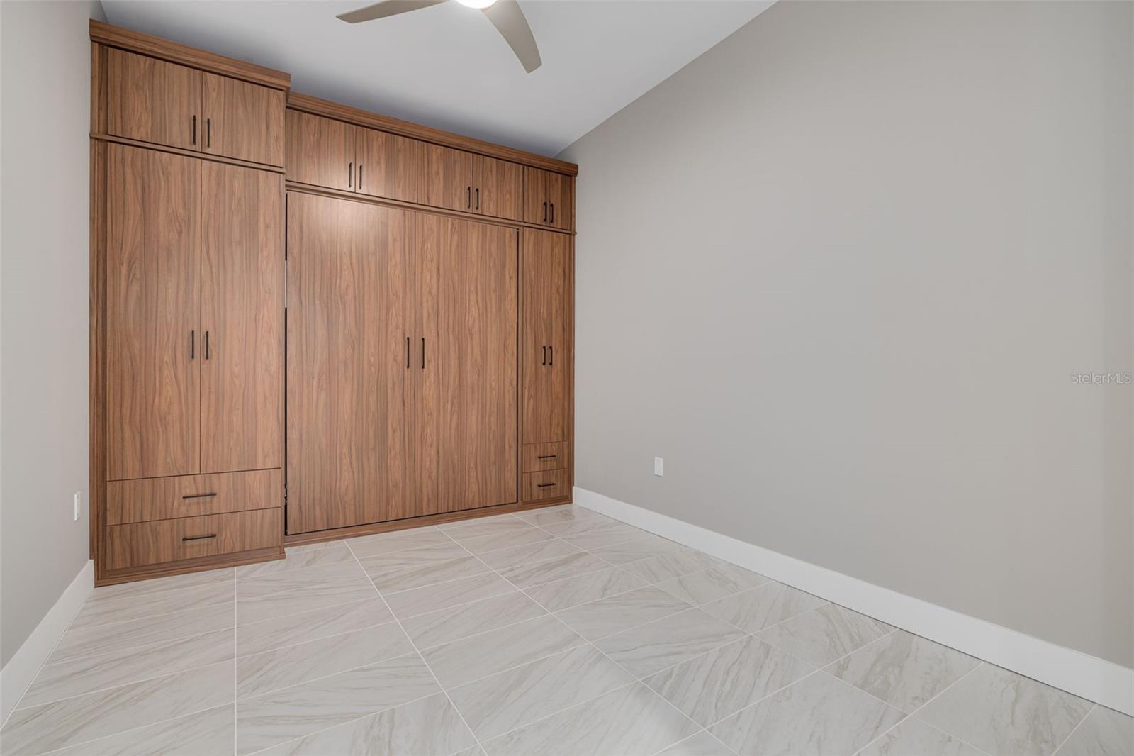 777 3RD AVE N #1106, ST PETERSBURG, FL, 33701