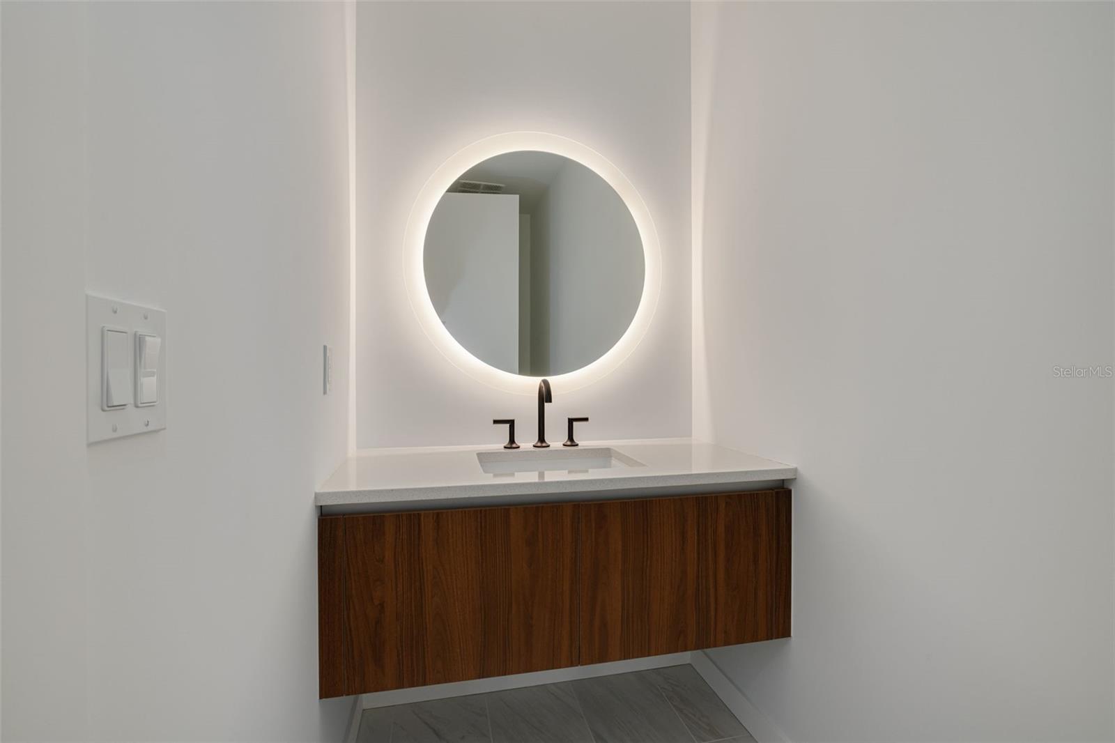 777 3RD AVE N #1106, ST PETERSBURG, FL, 33701