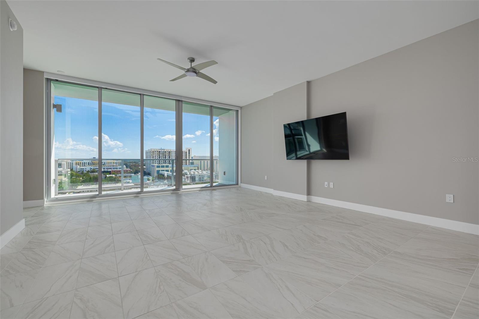 777 3RD AVE N #1106, ST PETERSBURG, FL, 33701