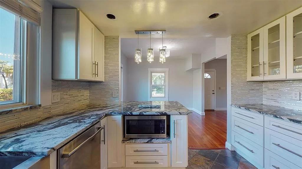 734 15TH ST N, ST PETERSBURG, FL, 33705