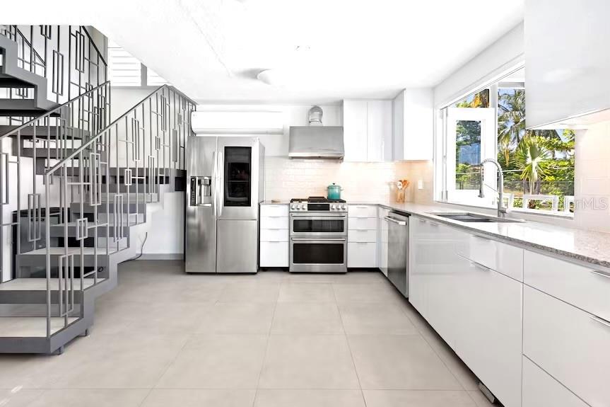 PR9116561 Property Photo