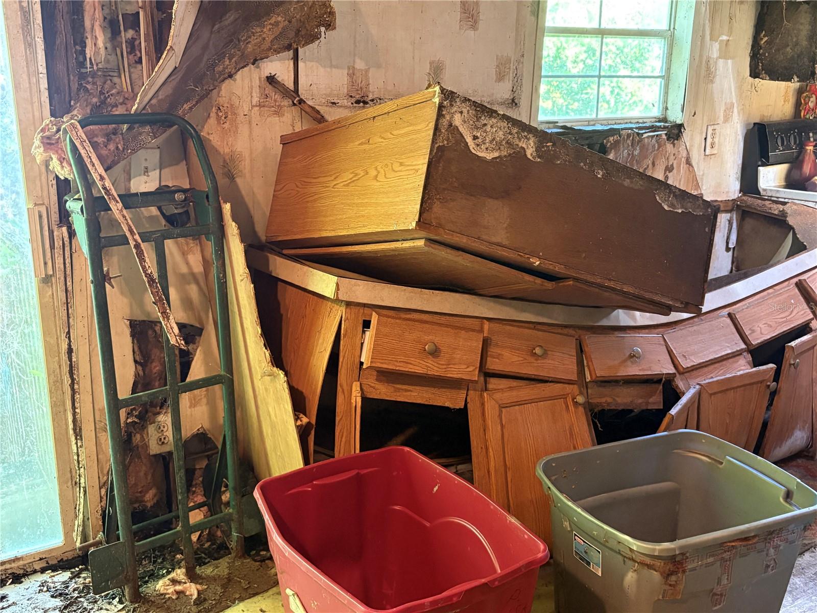 TB8435688 Property Photo