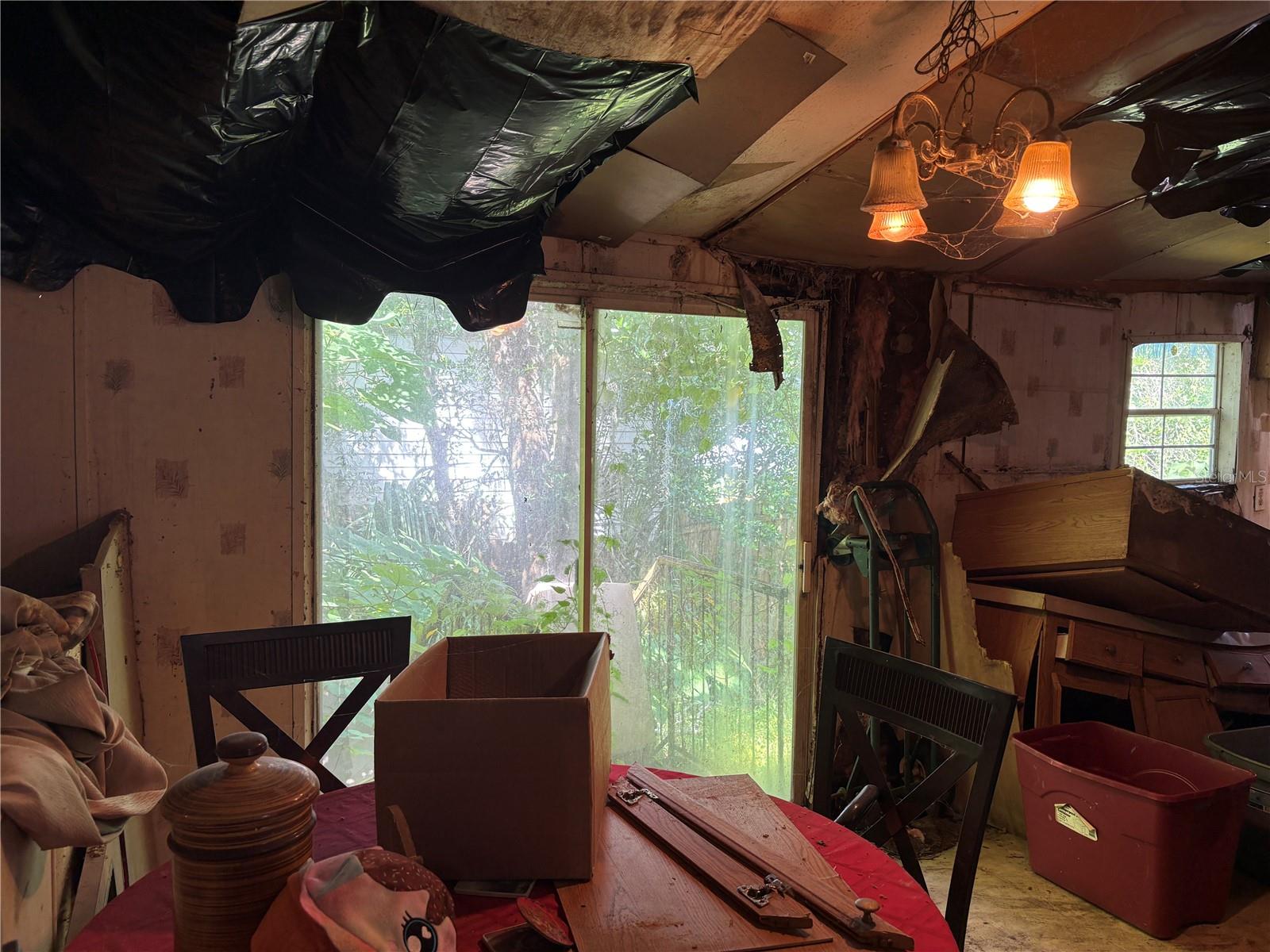 TB8435688 Property Photo