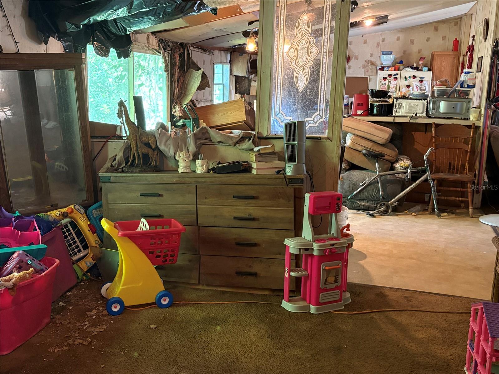 TB8435688 Property Photo