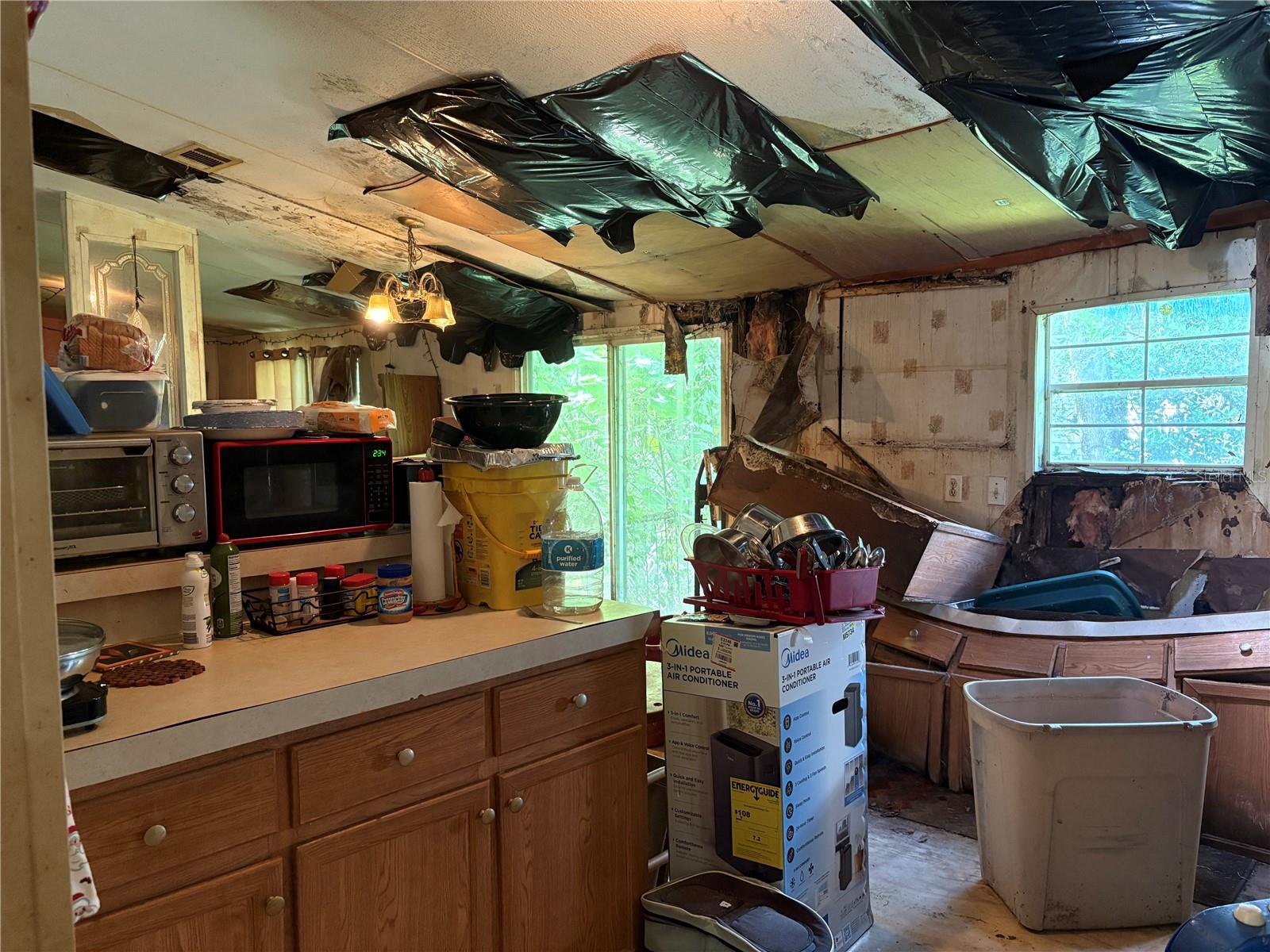 TB8435688 Property Photo