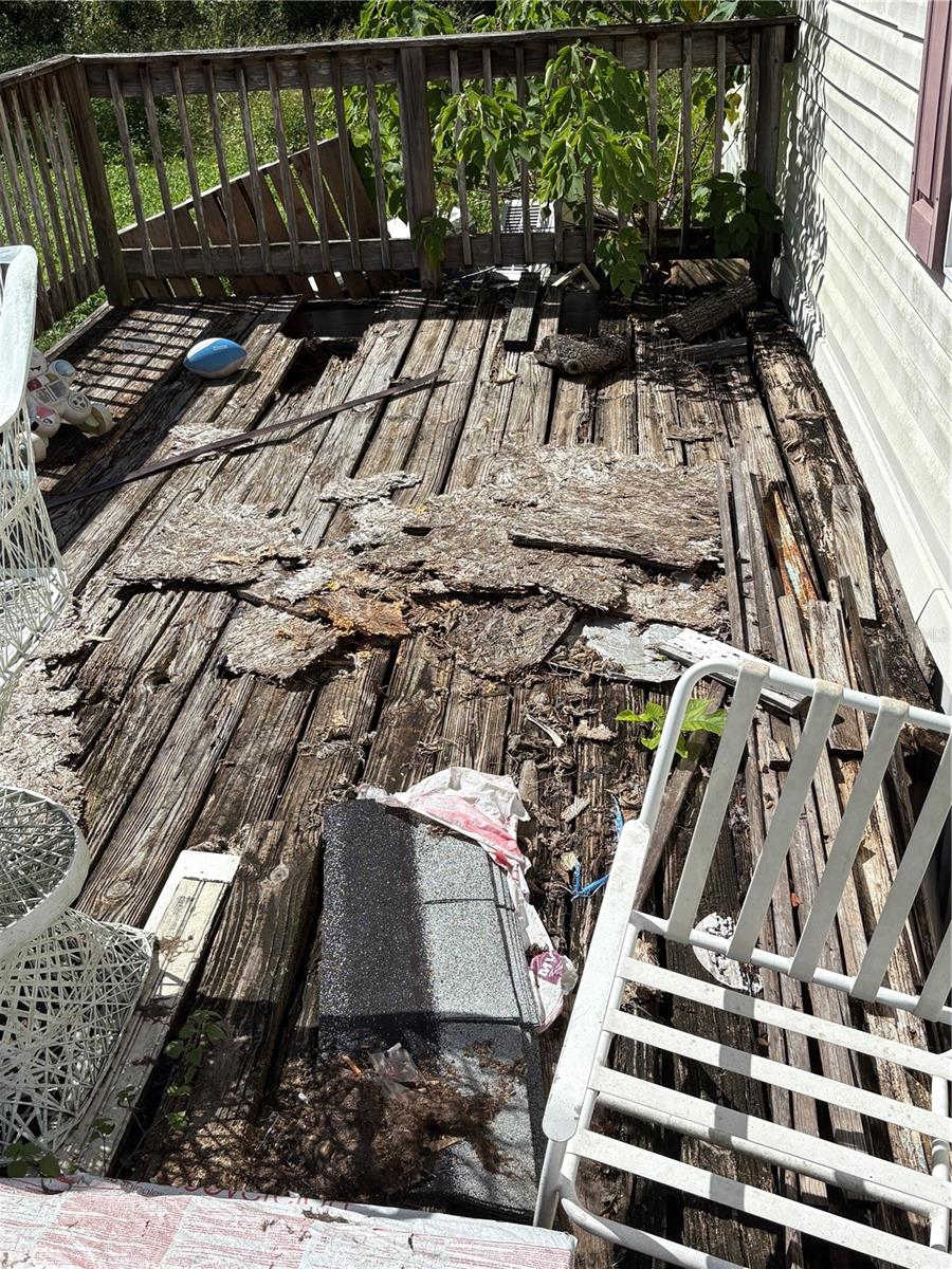 TB8435688 Property Photo