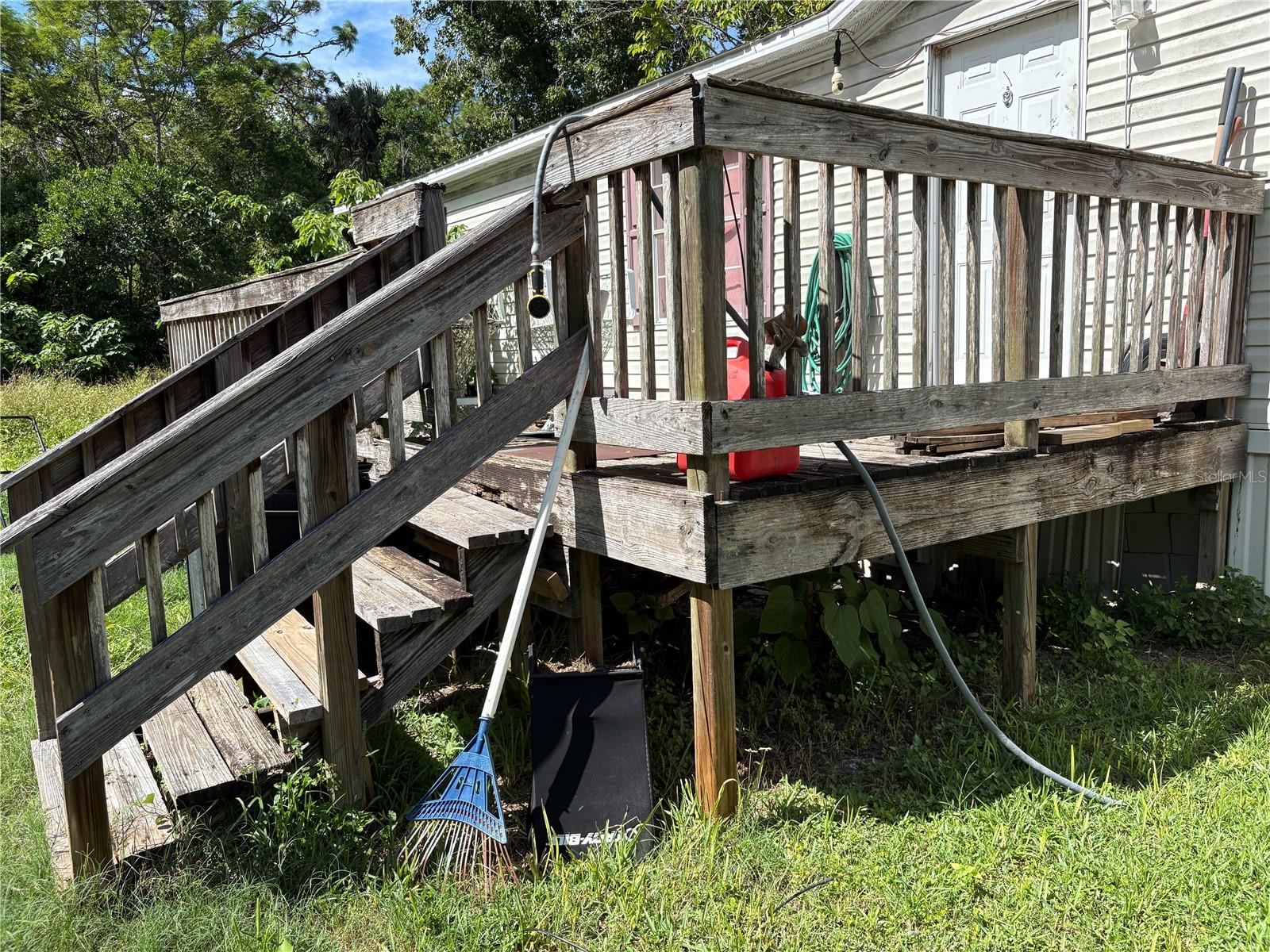 TB8435688 Property Photo