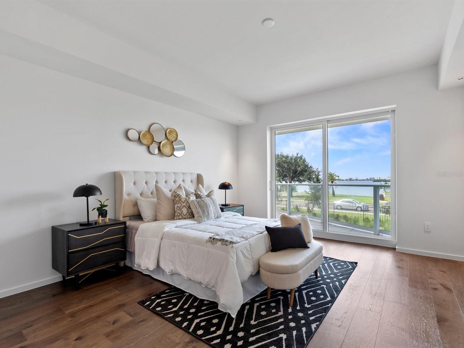 1020 SUNSET POINT RD #103, CLEARWATER, FL, 33755