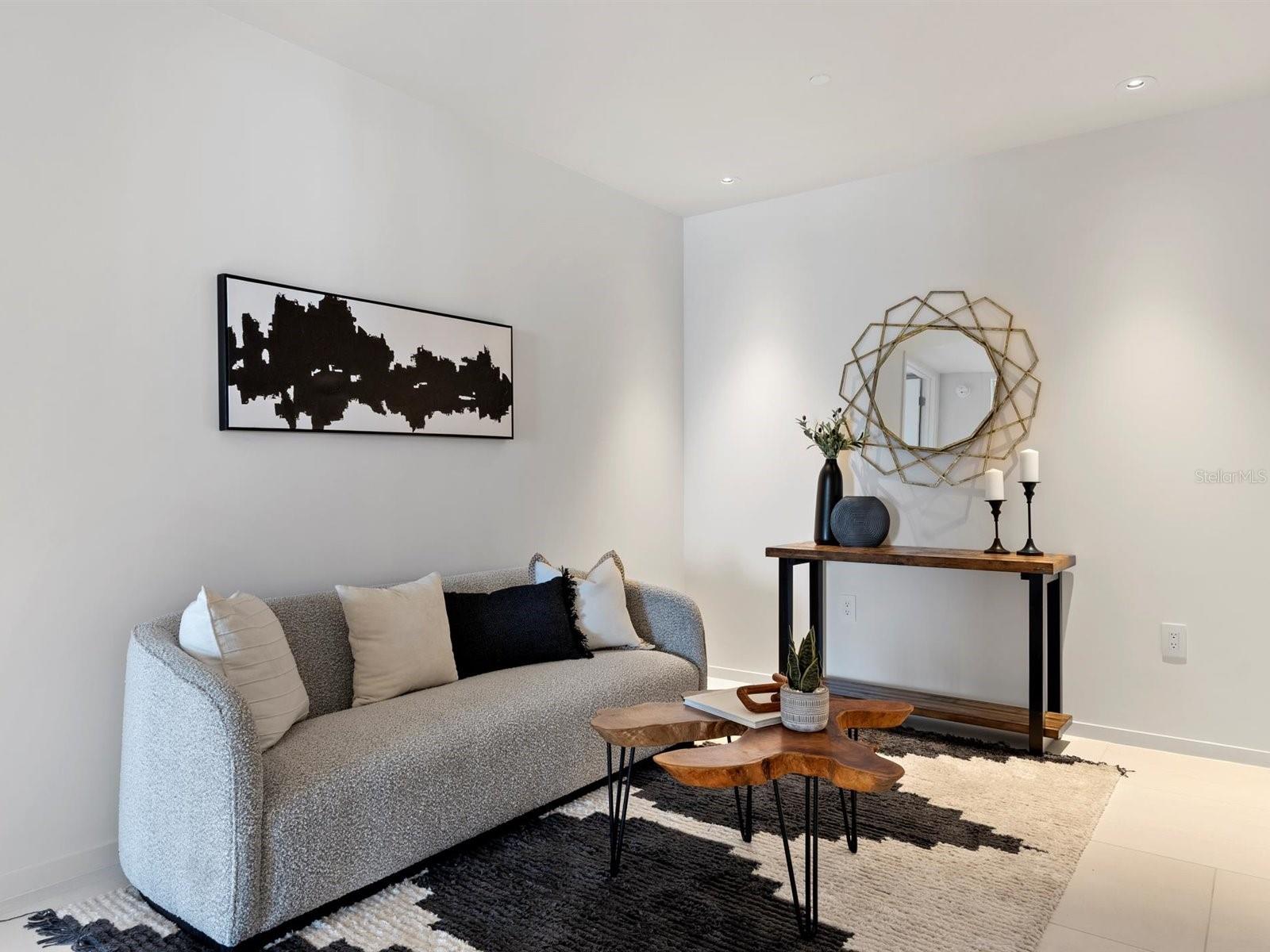 1020 SUNSET POINT RD #103, CLEARWATER, FL, 33755