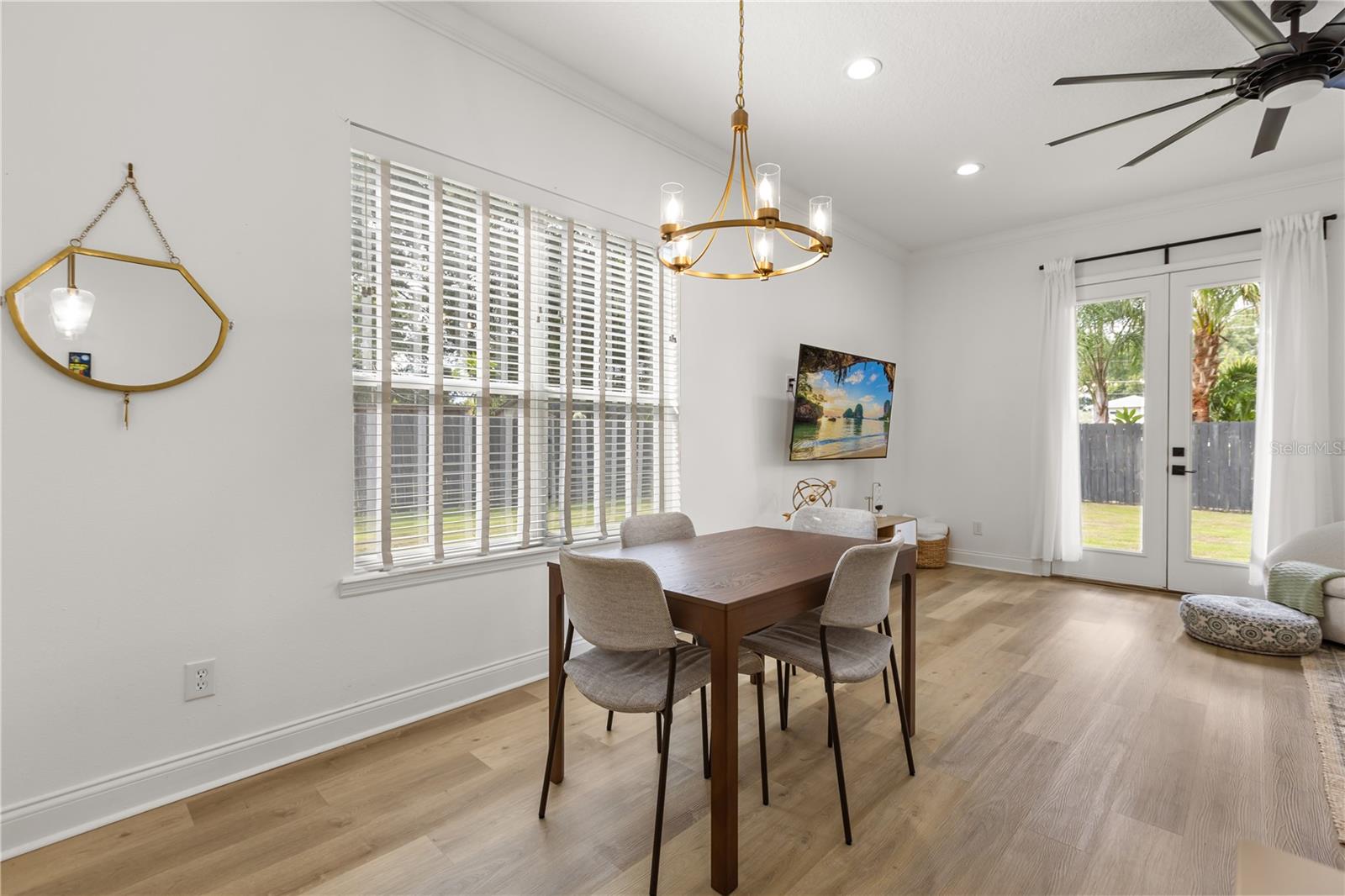 2011 E ESTHER ST, ORLANDO, FL, 32806