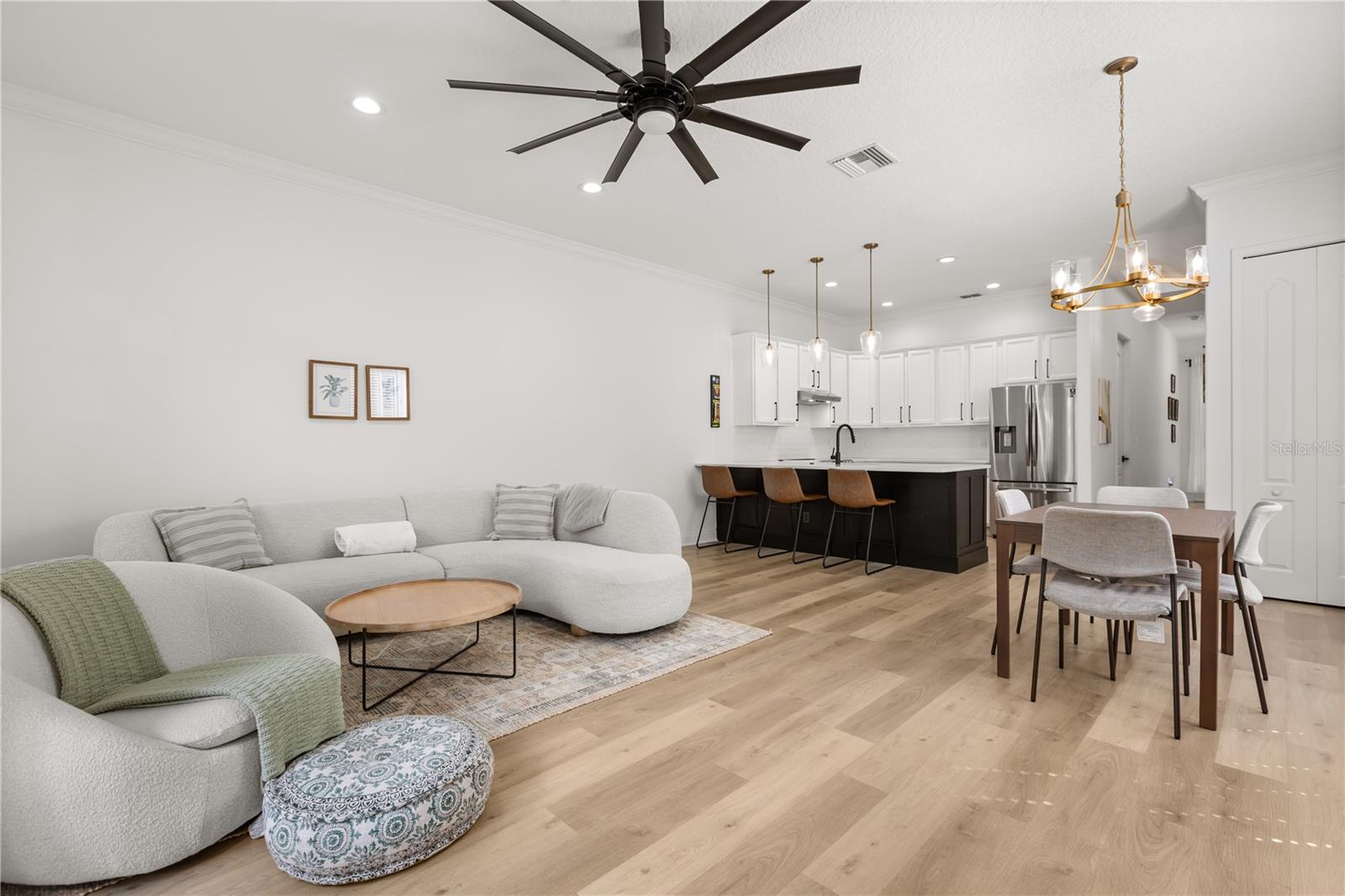 2011 E ESTHER ST, ORLANDO, FL, 32806