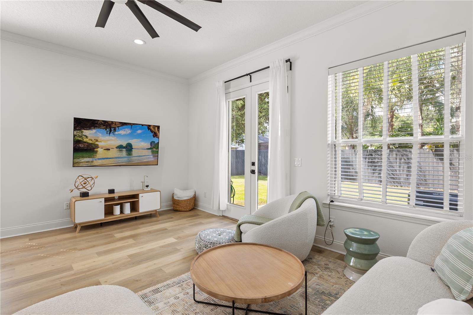 2011 E ESTHER ST, ORLANDO, FL, 32806