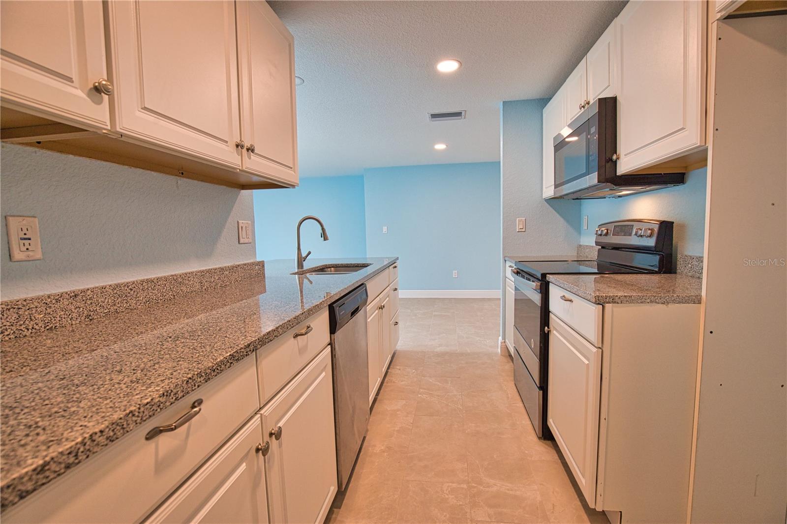 2428 COLLINGSWOOD BLVD, PORT CHARLOTTE, FL, 33948