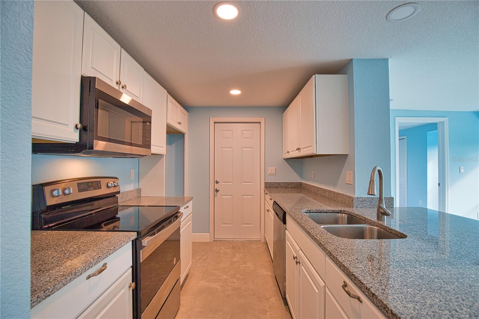 2428 COLLINGSWOOD BLVD, PORT CHARLOTTE, FL, 33948