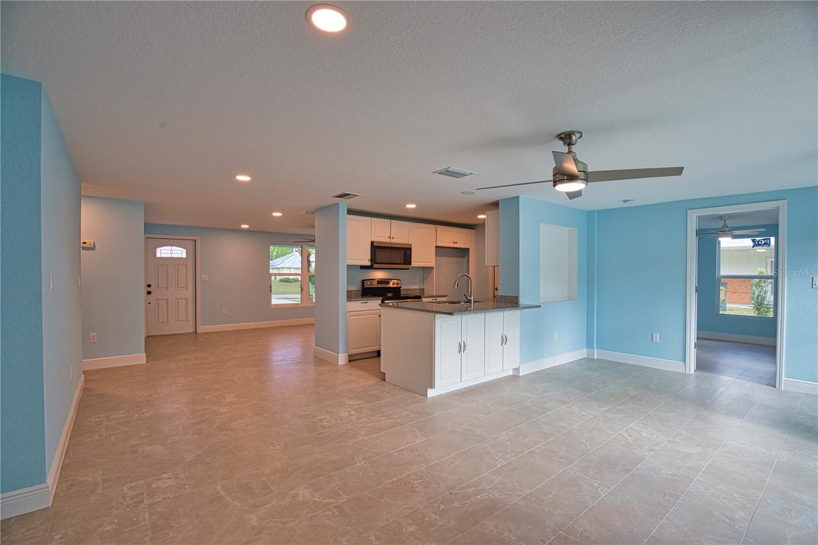 2428 COLLINGSWOOD BLVD, PORT CHARLOTTE, FL, 33948