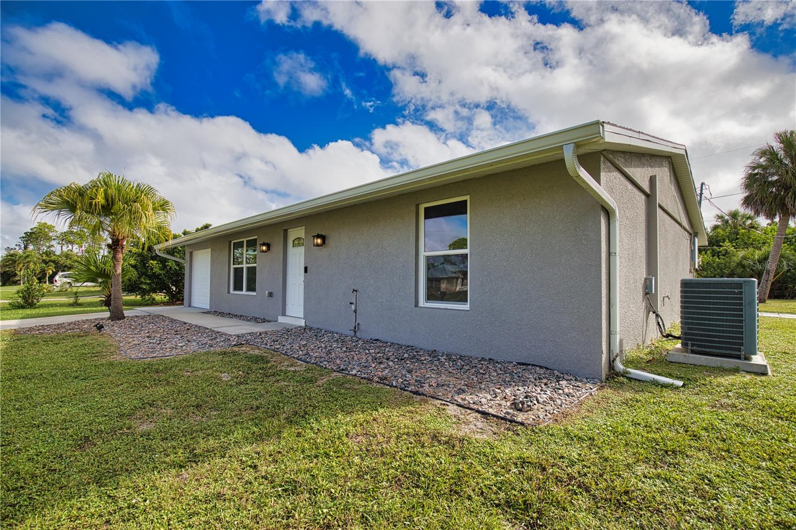 2428 COLLINGSWOOD BLVD, PORT CHARLOTTE, FL, 33948