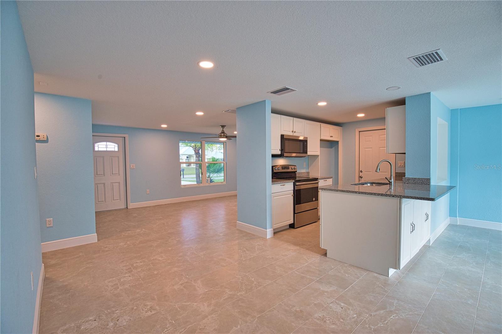 2428 COLLINGSWOOD BLVD, PORT CHARLOTTE, FL, 33948