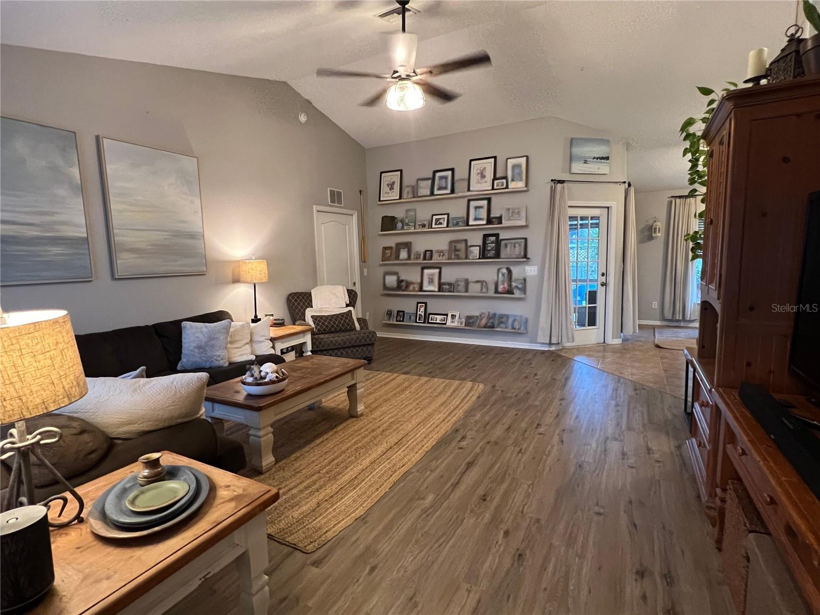 1022 CR 463B, LAKE PANASOFFKEE, FL, 33538